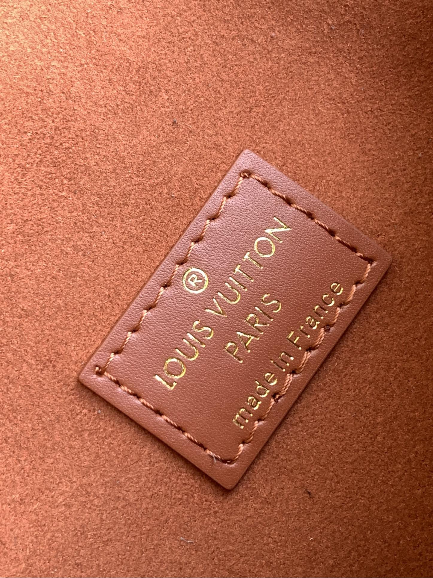 Saumur Bb Bag Epi Leather Cognac M23470