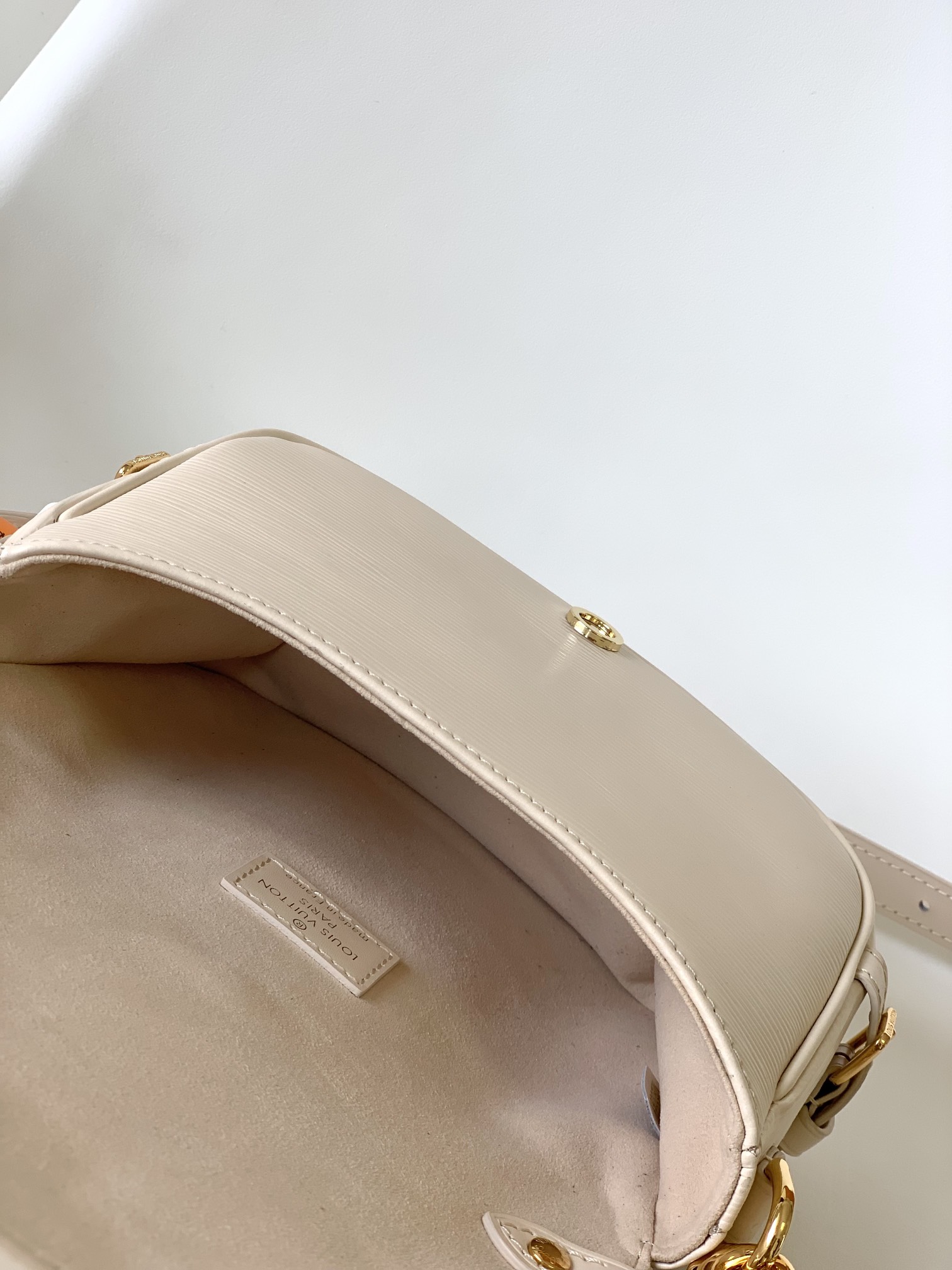 Saumur Bb Bag Epi Leather Quartz M23746