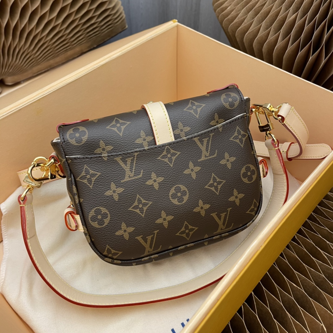 Saumur Bb Bag Monogram M46740