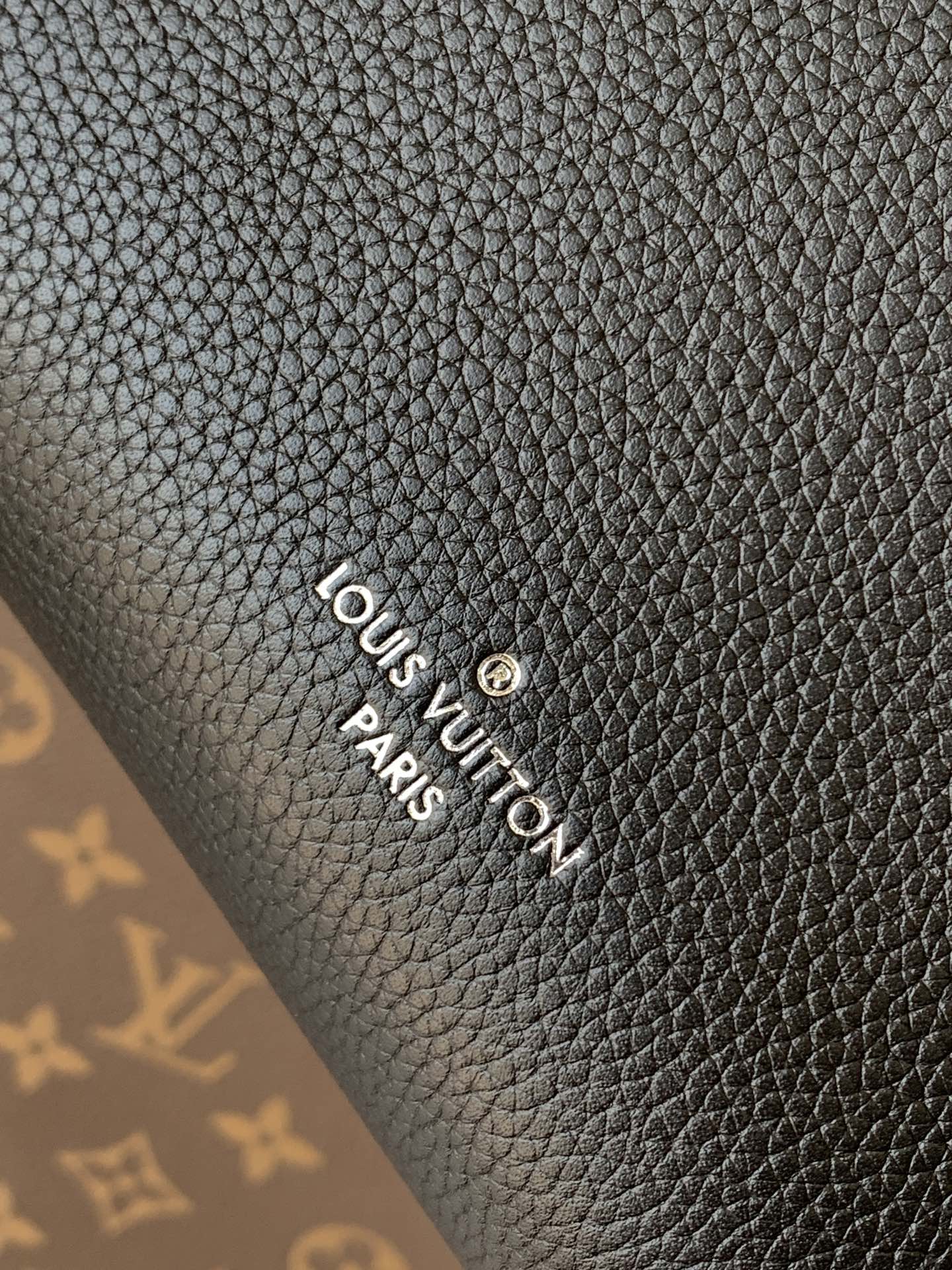 Side Trunk Mm Handbags Black Grained Calf Leather Silver Hardware M25160