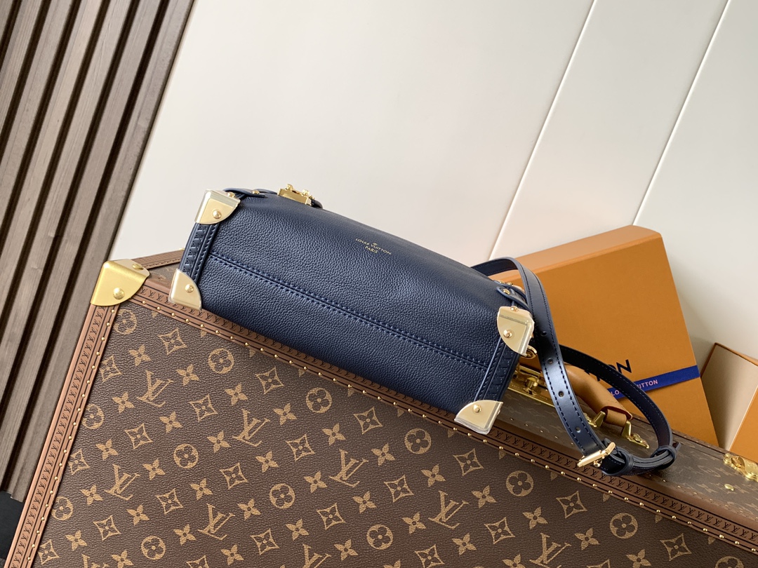 Side Trunk Mm Handbags Navy Grained Calf Leather Gold Hardware M15226