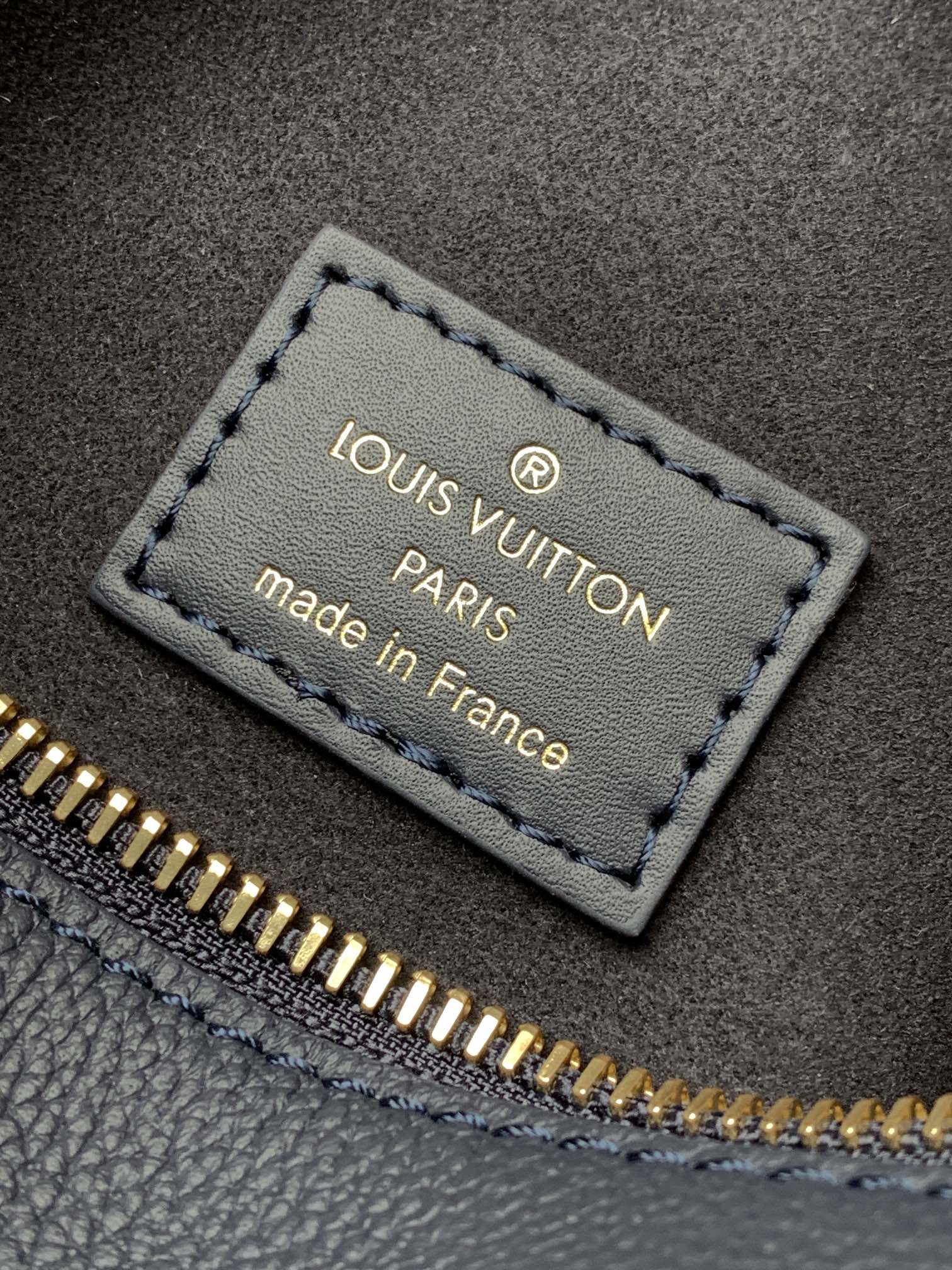 Side Trunk Mm Handbags Navy Grained Calf Leather Gold Hardware M15226