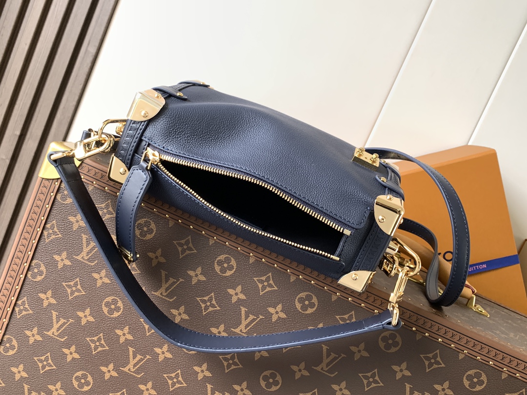Side Trunk Mm Handbags Navy Grained Calf Leather Gold Hardware M15226