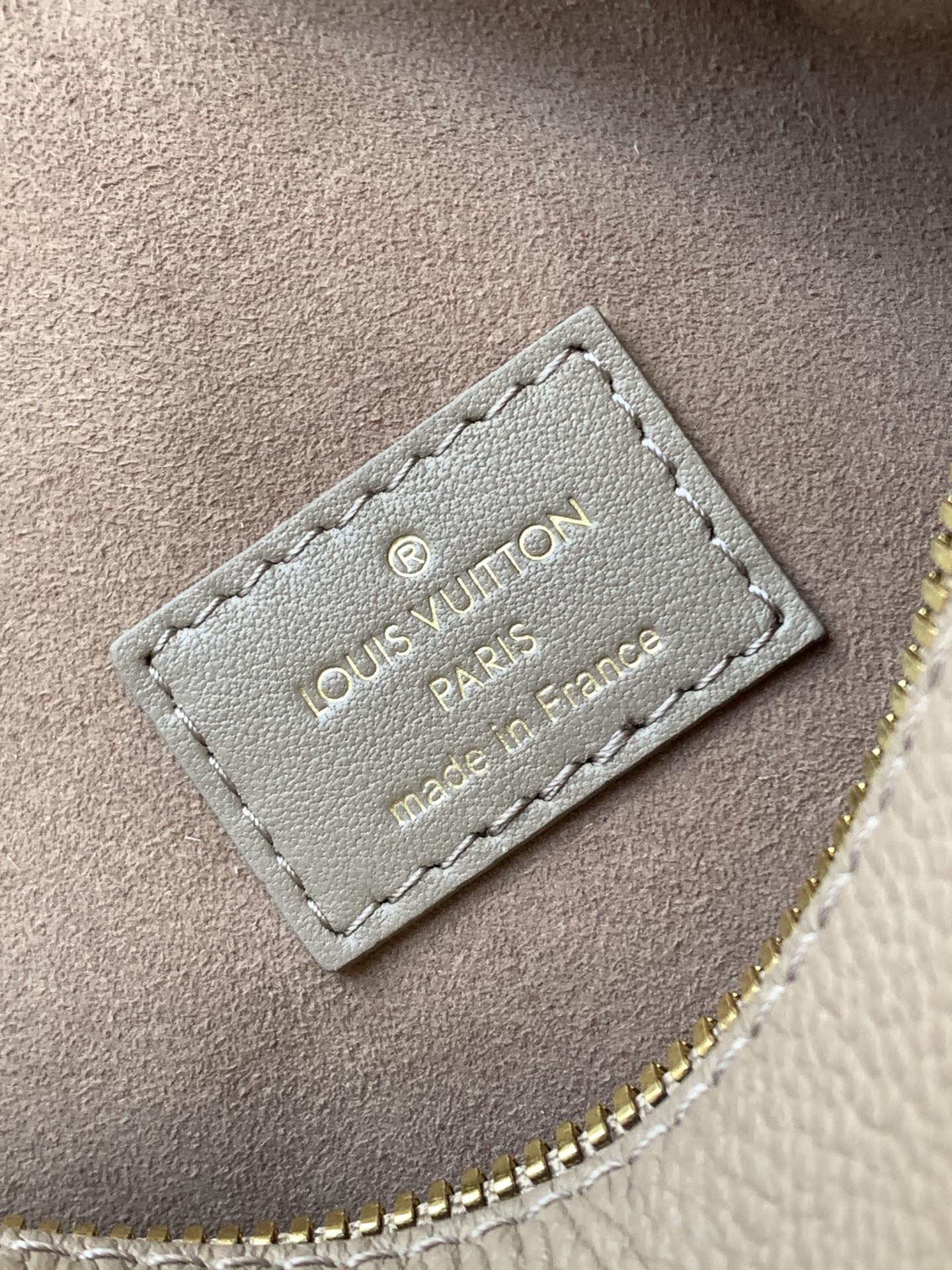 Side Trunk Mm Handbags Taupe Grained Calf Leather Gold Hardware M25072