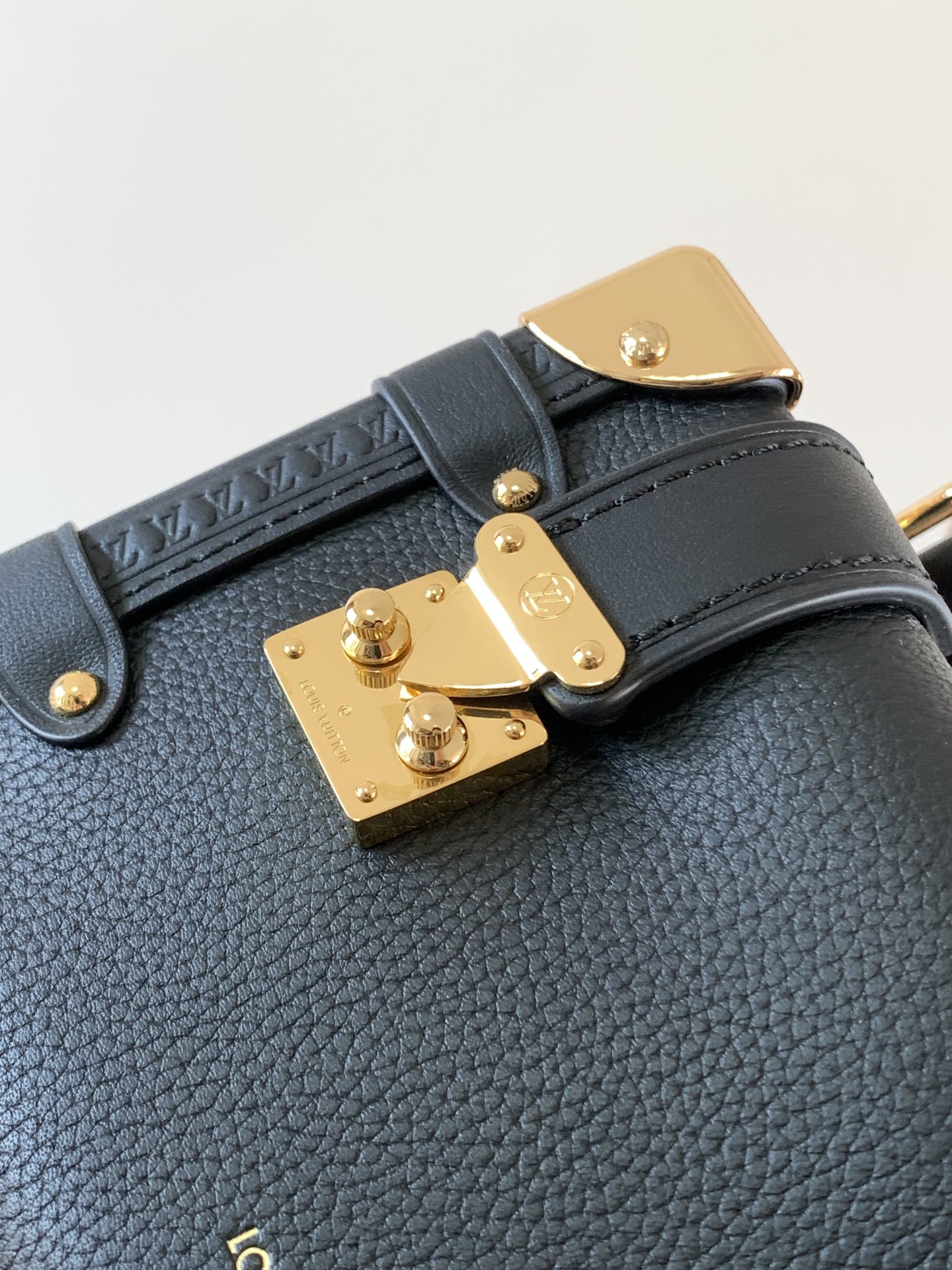 Side Trunk Pm Handbags H27 Black Calfskin M23817