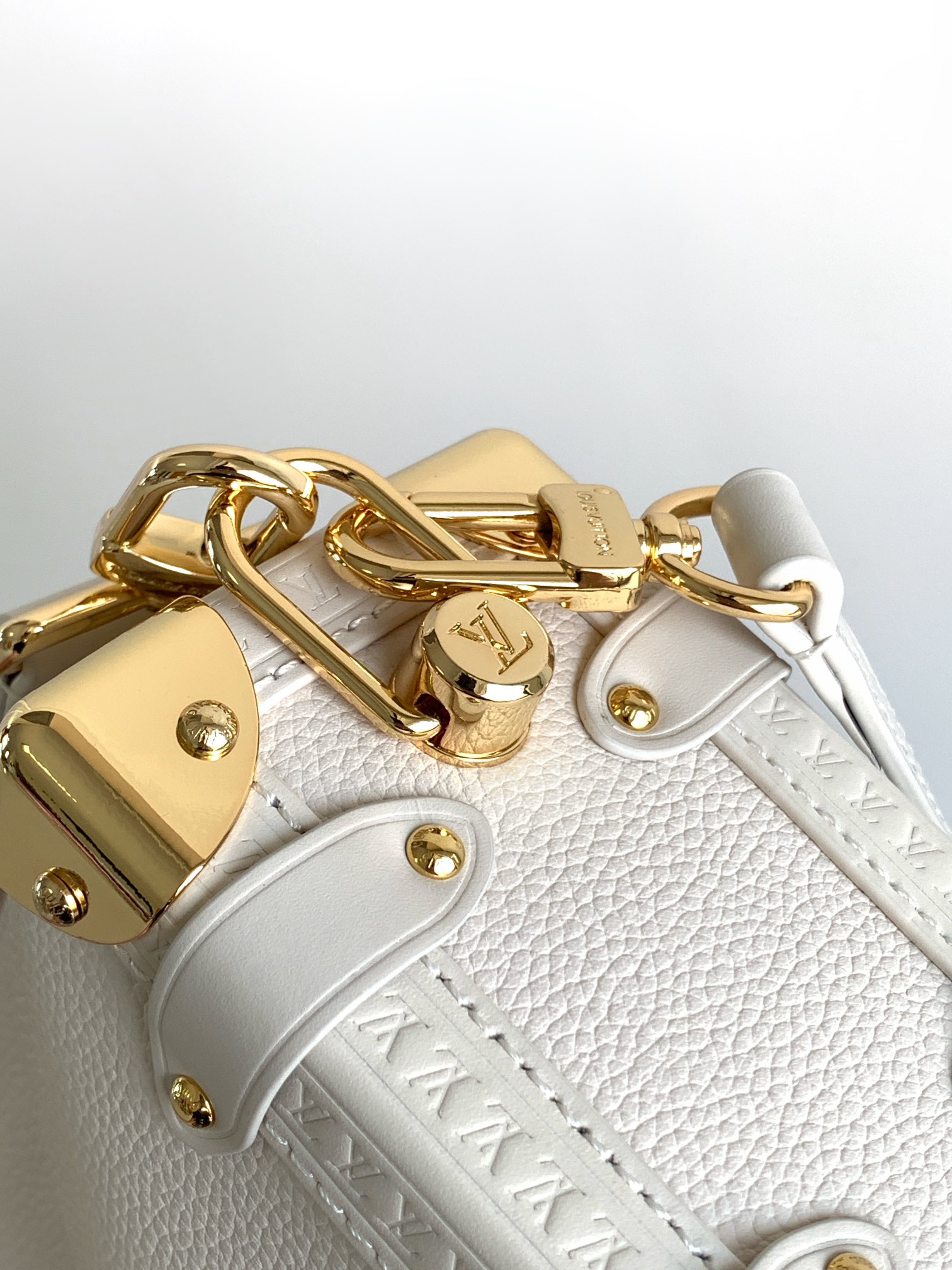 Side Trunk Pm Handbags H27 Chalk Calfskin M23915