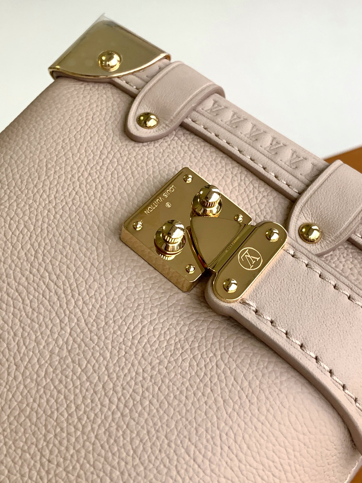 Side Trunk Pm Handbags H27 Pearl Pink Calfskin M25071