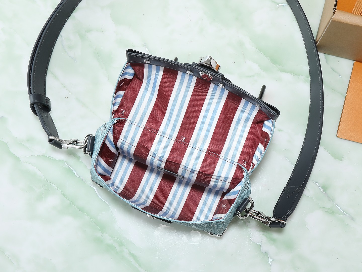 Soul Trunk Bag G71 Blue Monogram Heritage M15035
