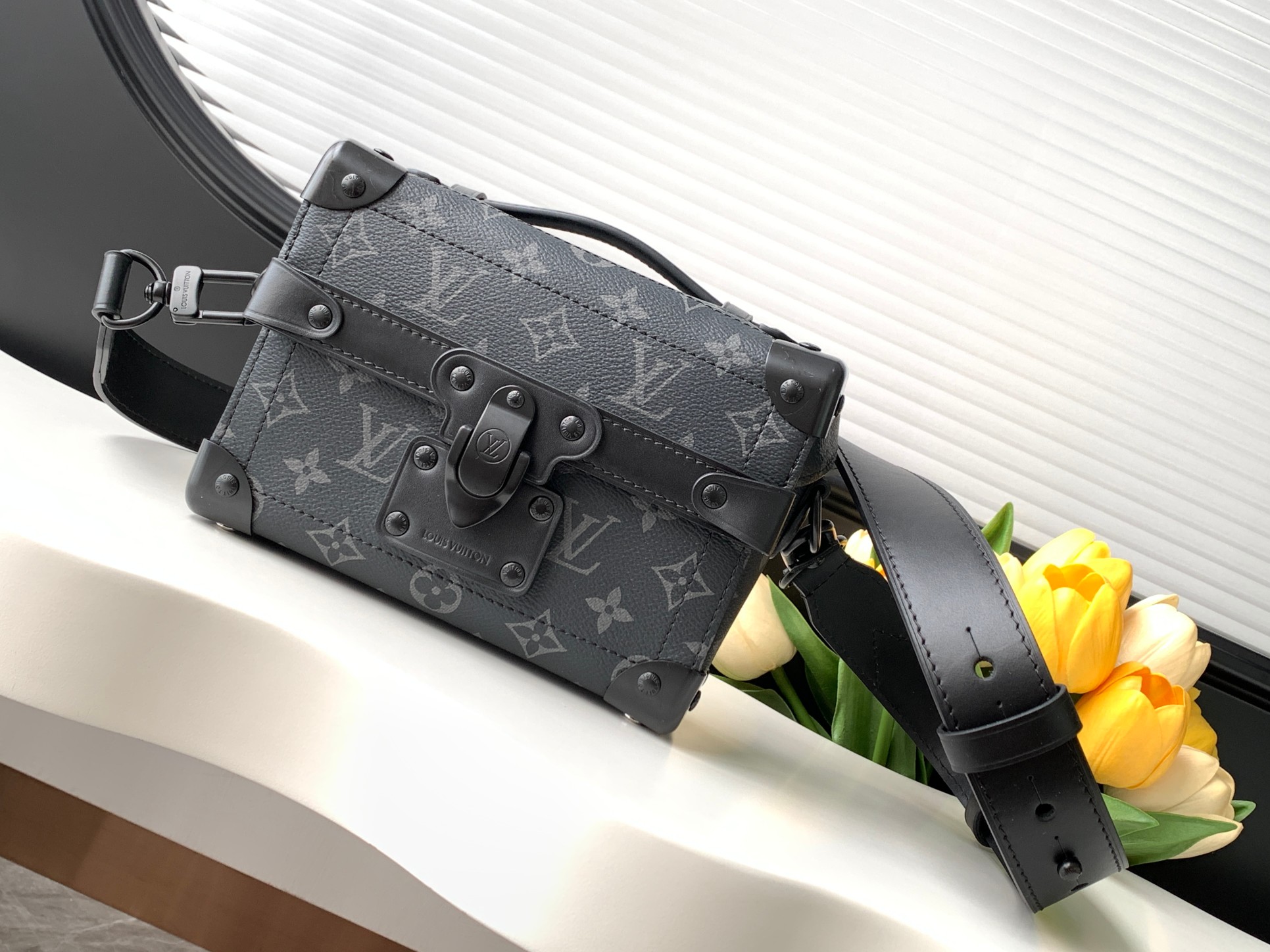 Soul Trunk Bag Monogram Eclipse M11743