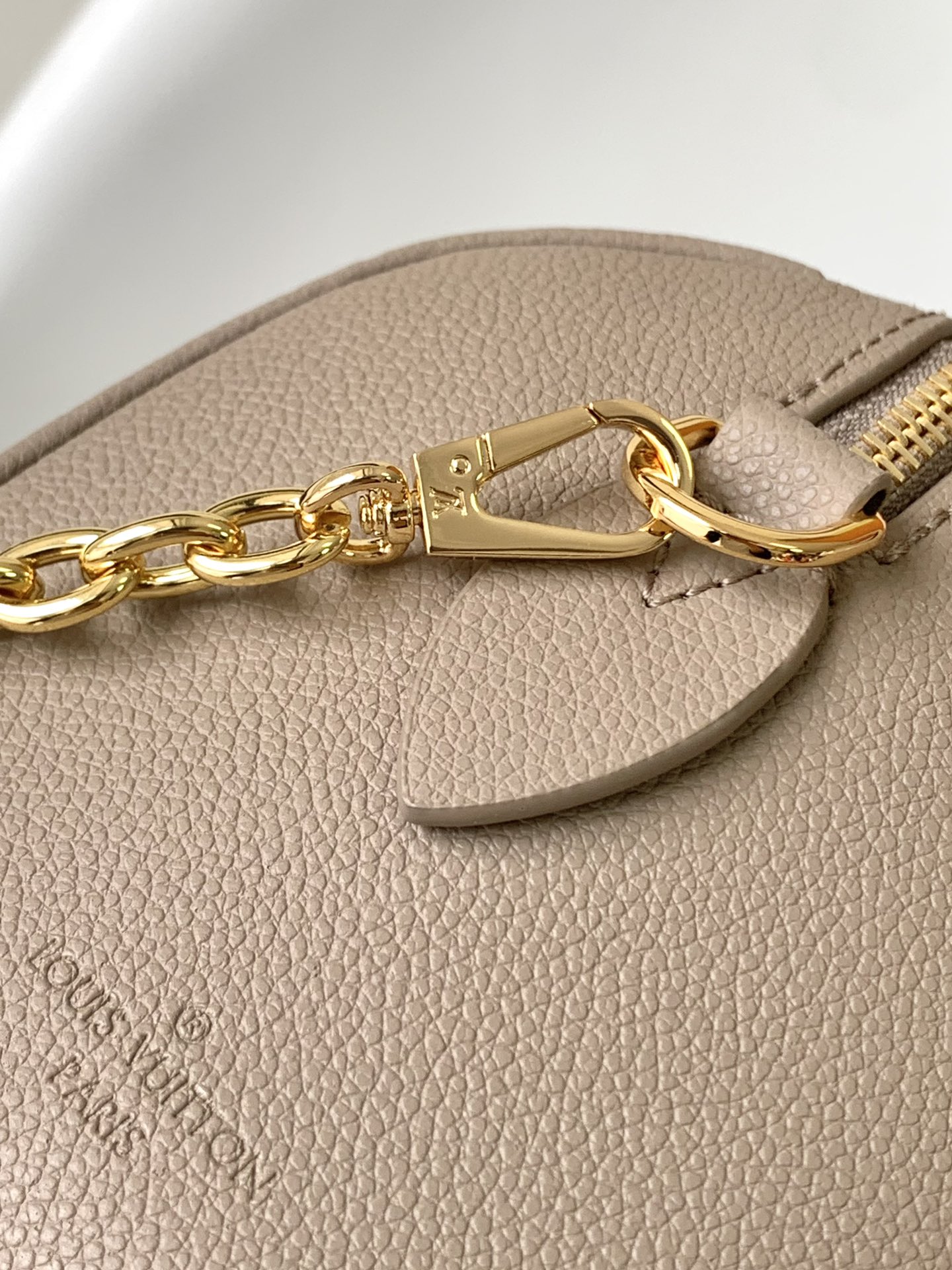 Speedy Bandoulière 20 Monogram Empreinte Leather Bicolor Tourterelle Gray / Crème Beige M46575