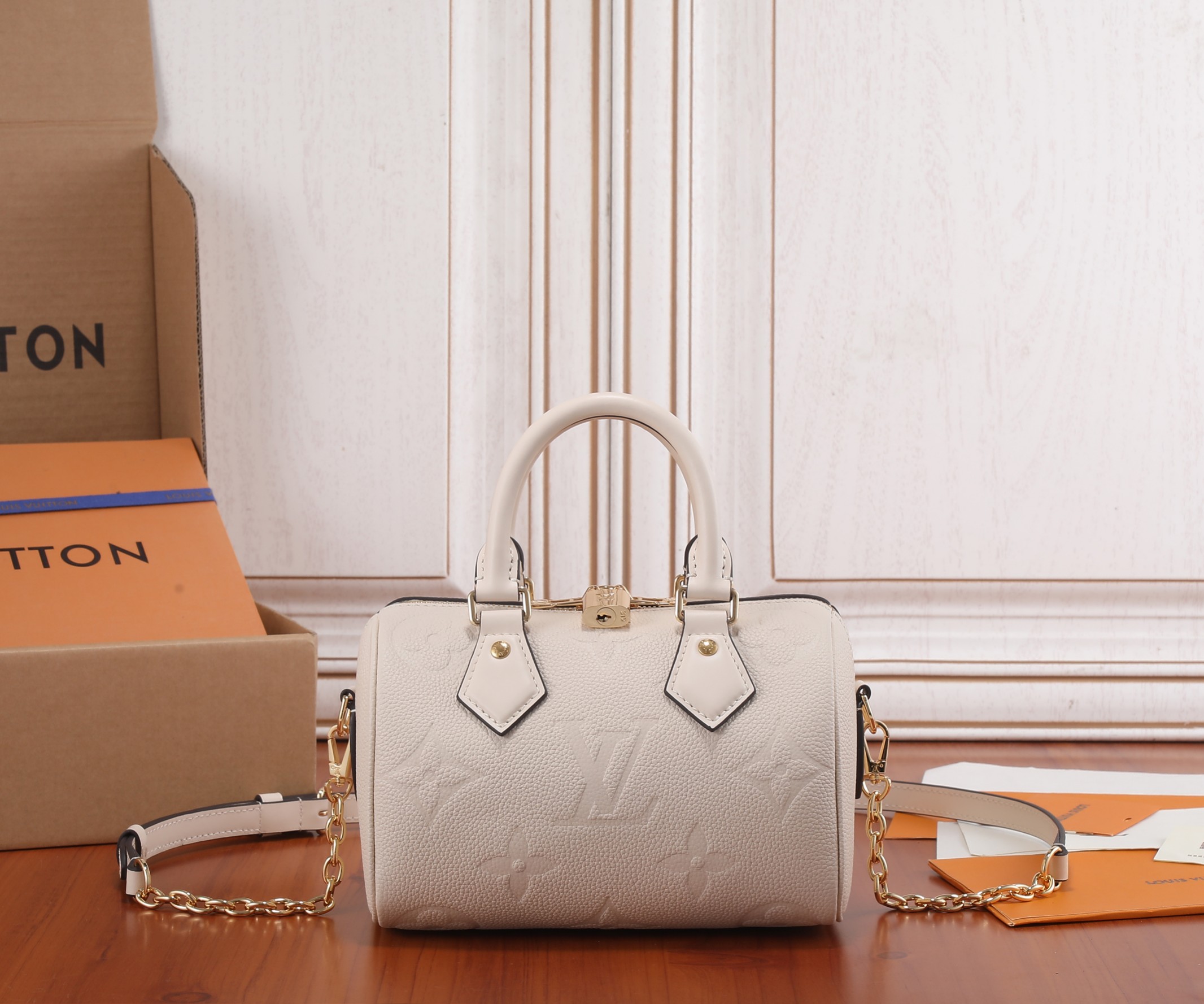 Speedy Bandoulière 20 Monogram Empreinte Leather Crème Beige M58954