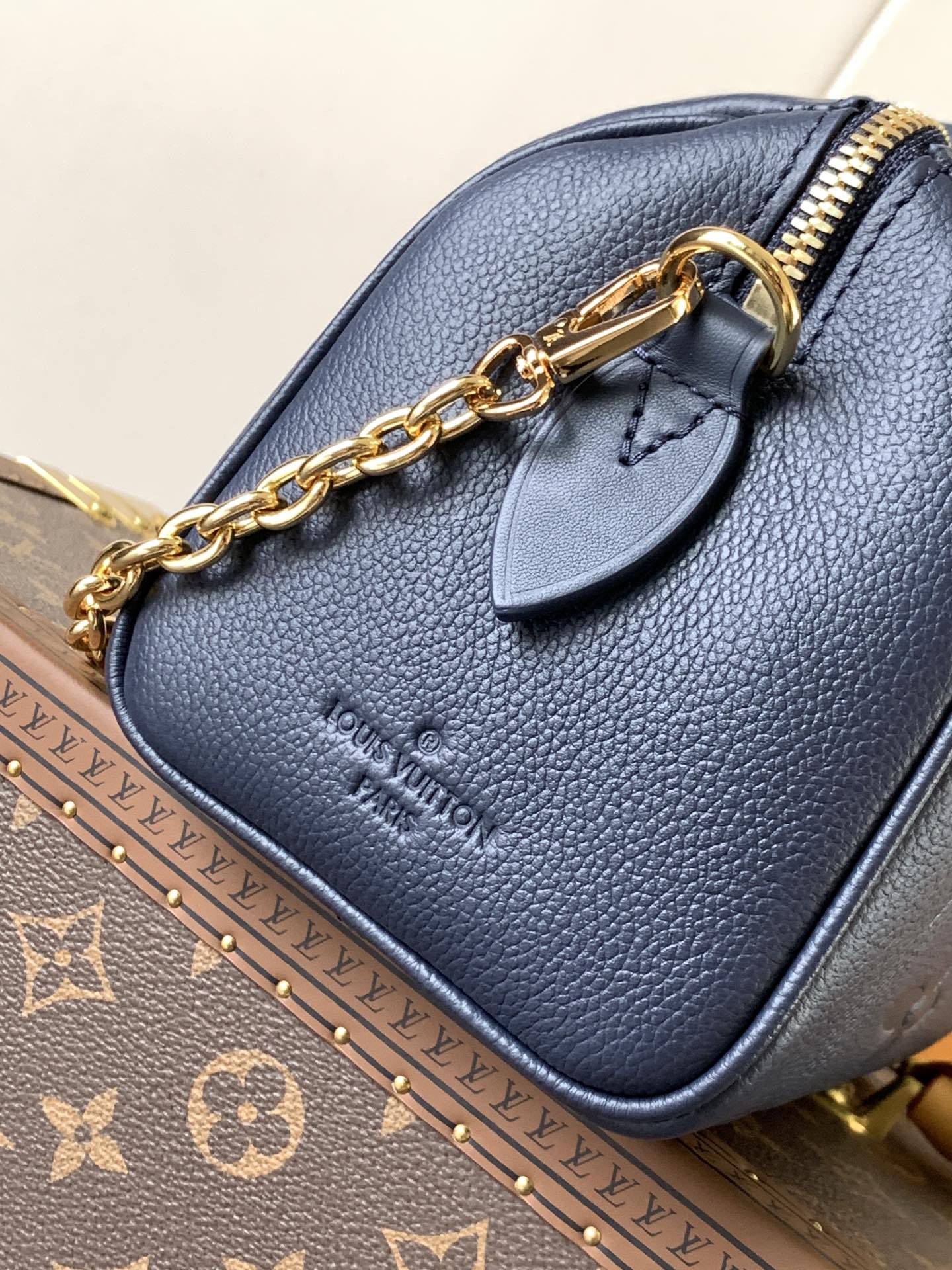 Speedy Bandoulière 20 Monogram Empreinte Leather Navy M14200