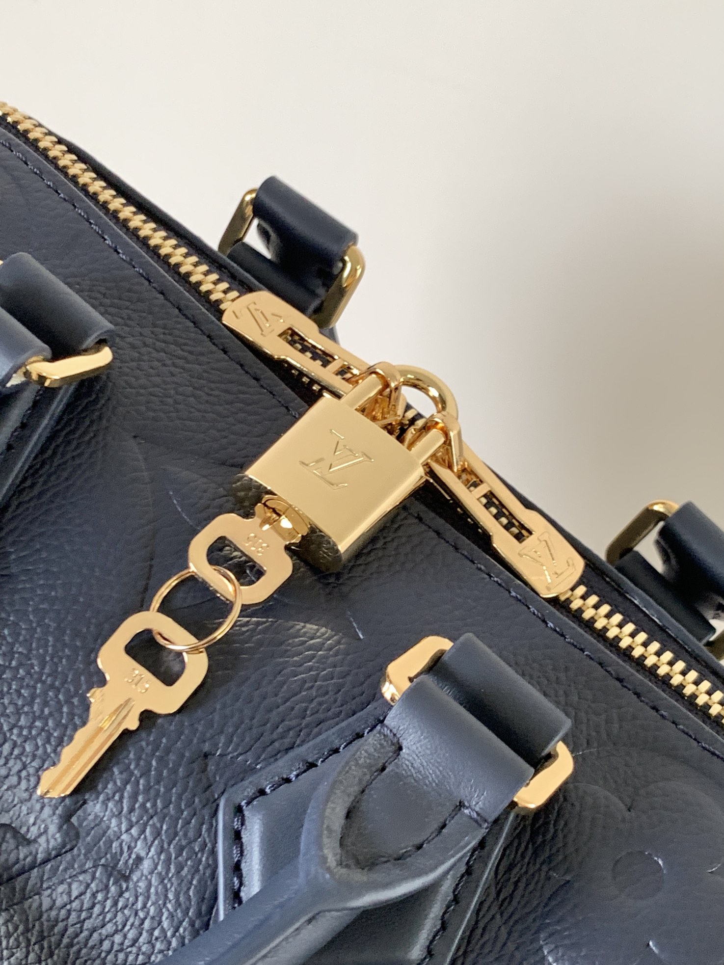 Speedy Bandoulière 20 Monogram Empreinte Leather Navy M14200