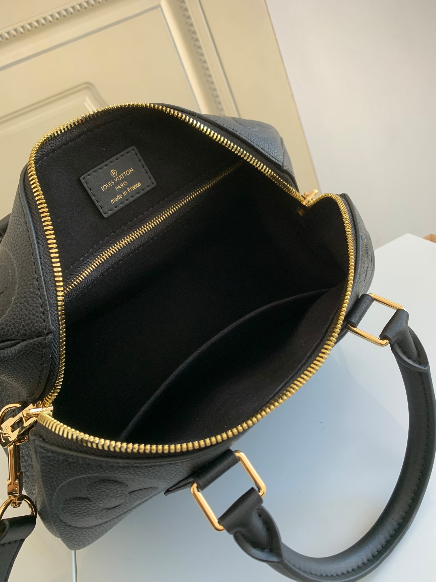 Speedy Bandoulière 25 Monogram Empreinte Leather Black M58951