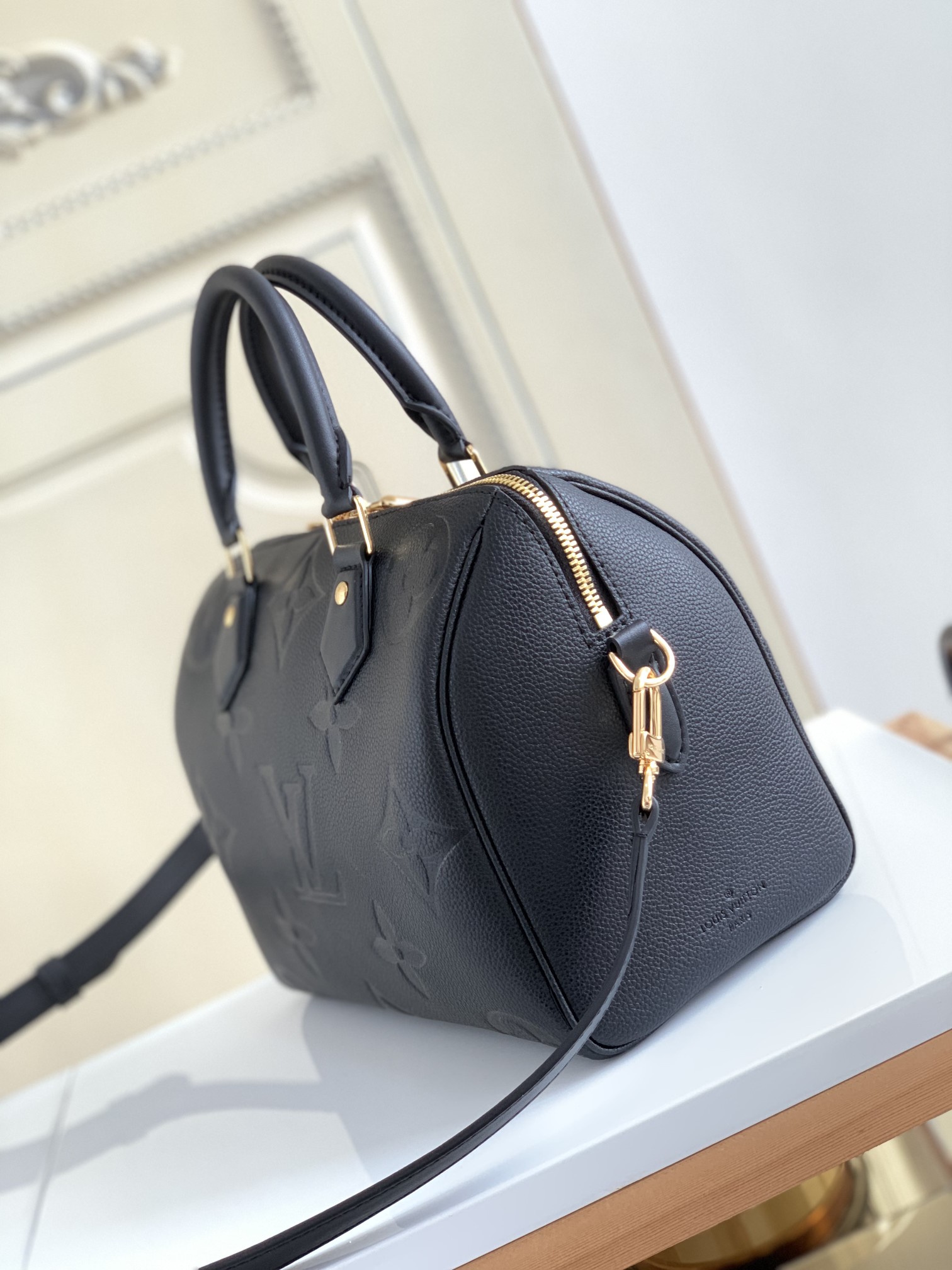 Speedy Bandoulière 25 Monogram Empreinte Leather Black M58951