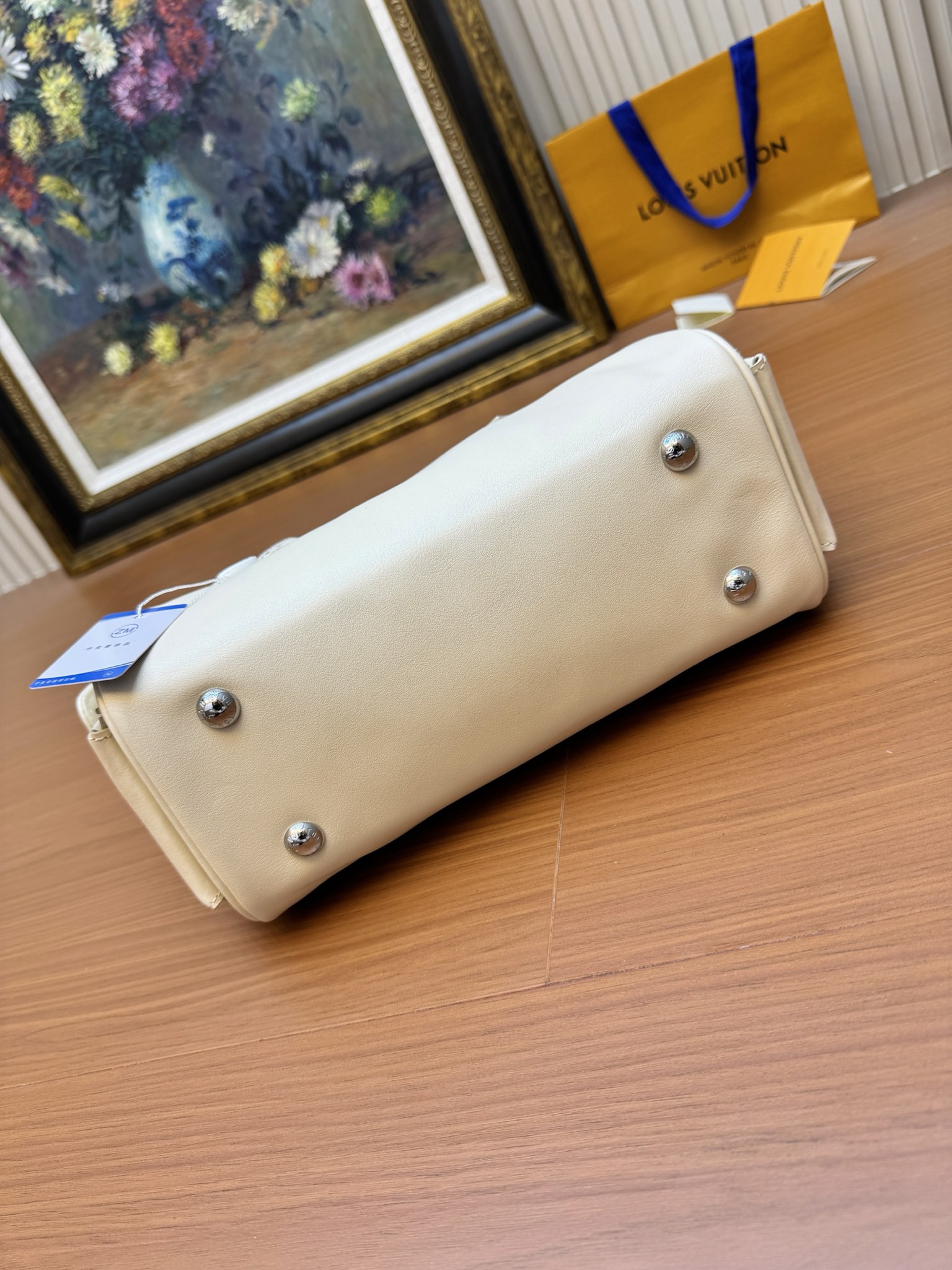 Speedy Cargo Vibe Vanilla Lamb Leather M12965