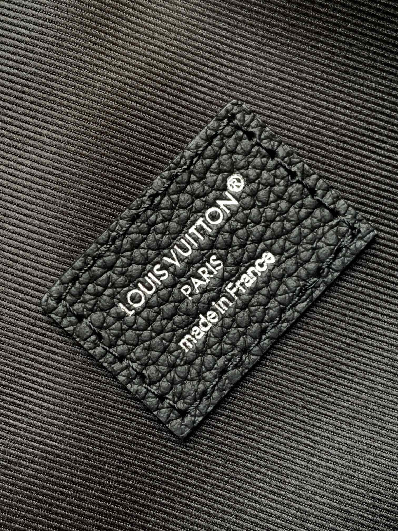 Steamer Wearable Wallet Damoflage Black Coated Canvas M14923
