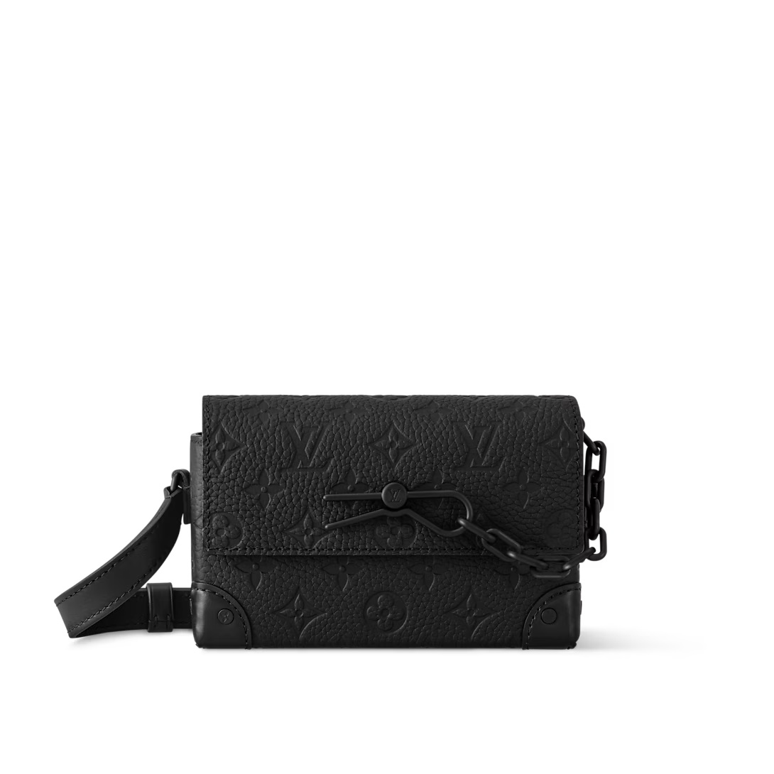 Steamer Wearable Wallet Monogram Taurillon Leather Black M81746