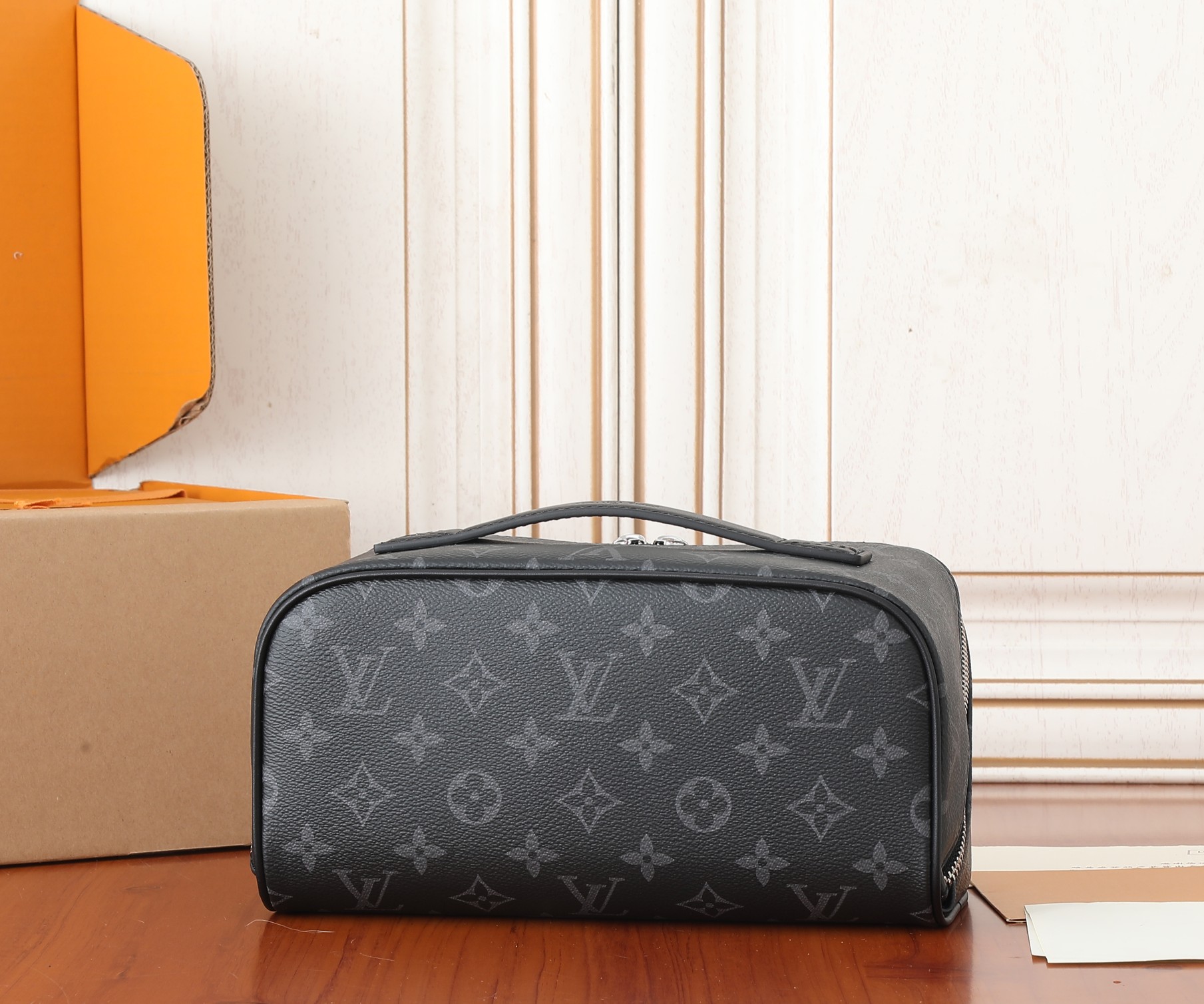 Toiletry Bag Monogram Eclipse M11508