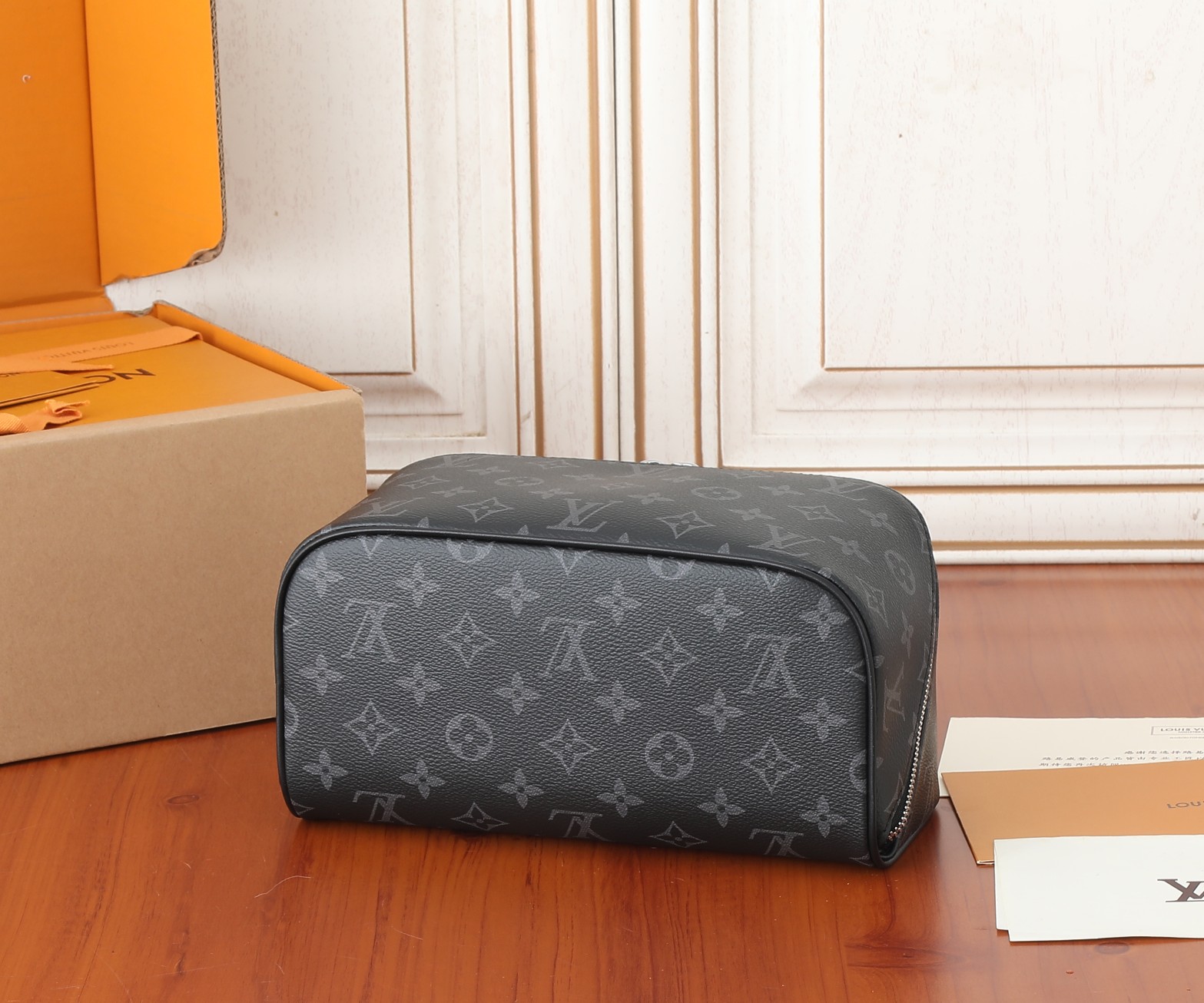 Toiletry Bag Monogram Eclipse M11508