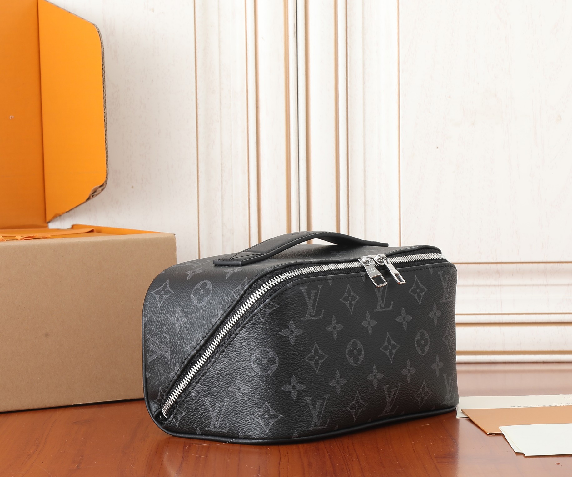 Toiletry Bag Monogram Eclipse M11508