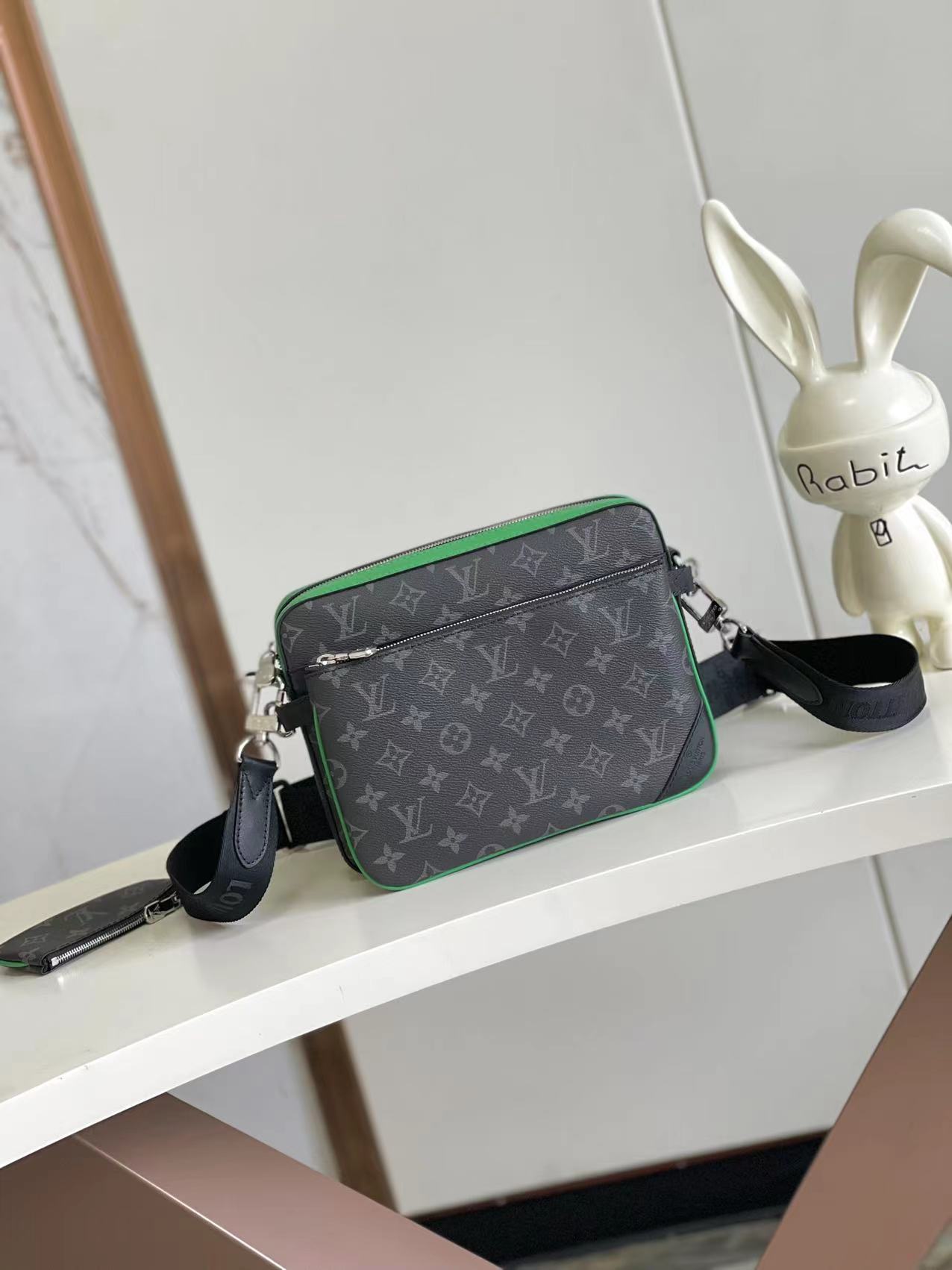 Trio Messenger Bag Bamboo Green Monogram Eclipse M26052