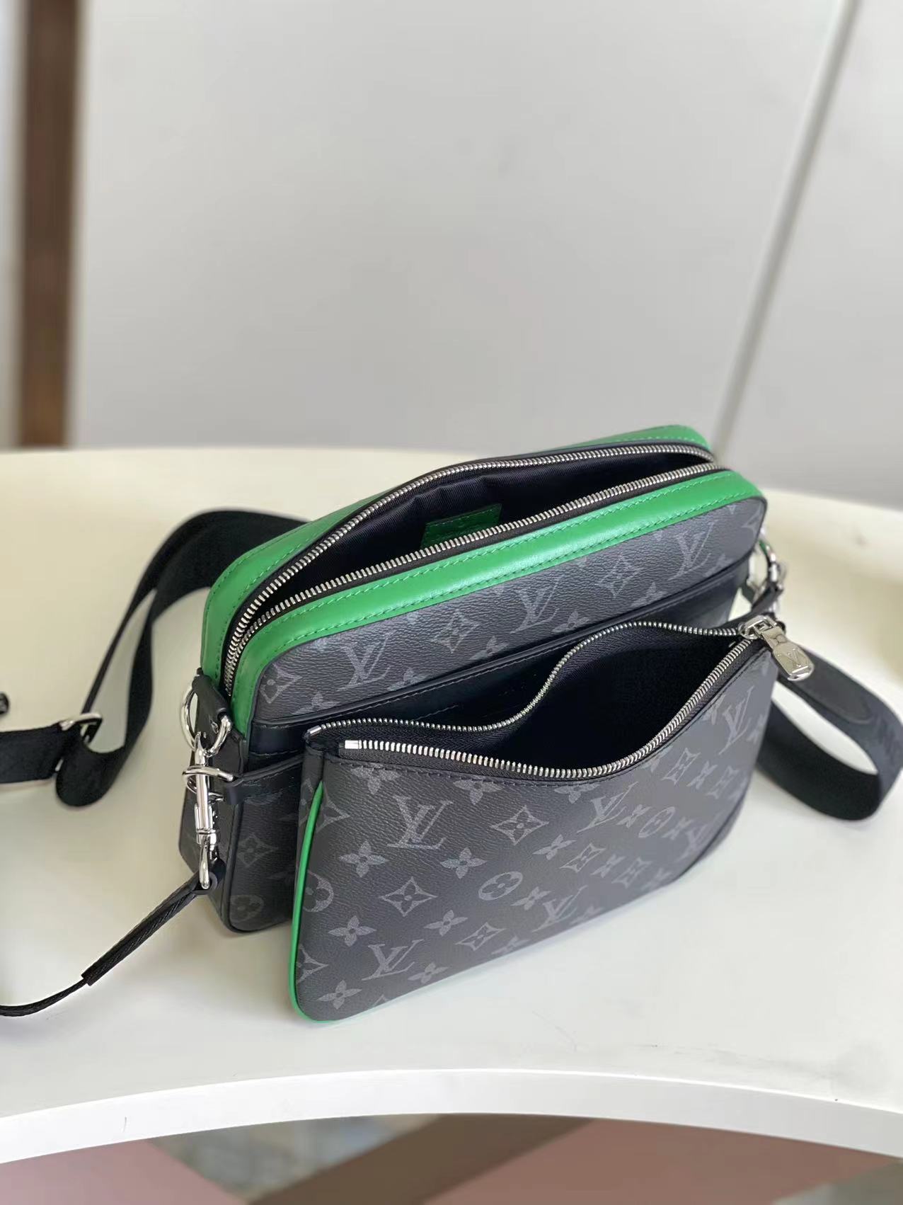 Trio Messenger Bag Bamboo Green Monogram Eclipse M26052