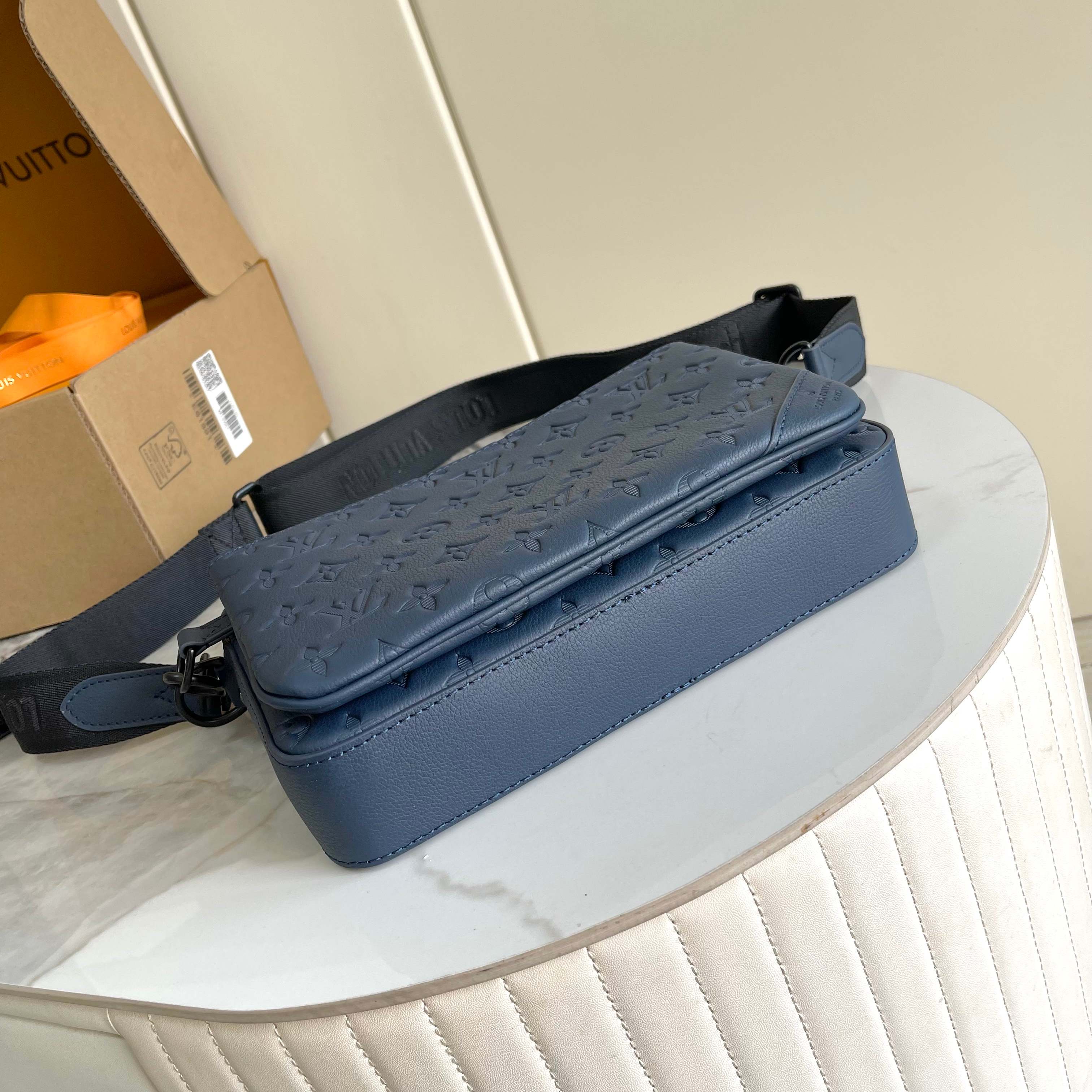 Trio Messenger Bag G65 Navy Blue Monogram Shadow M14785