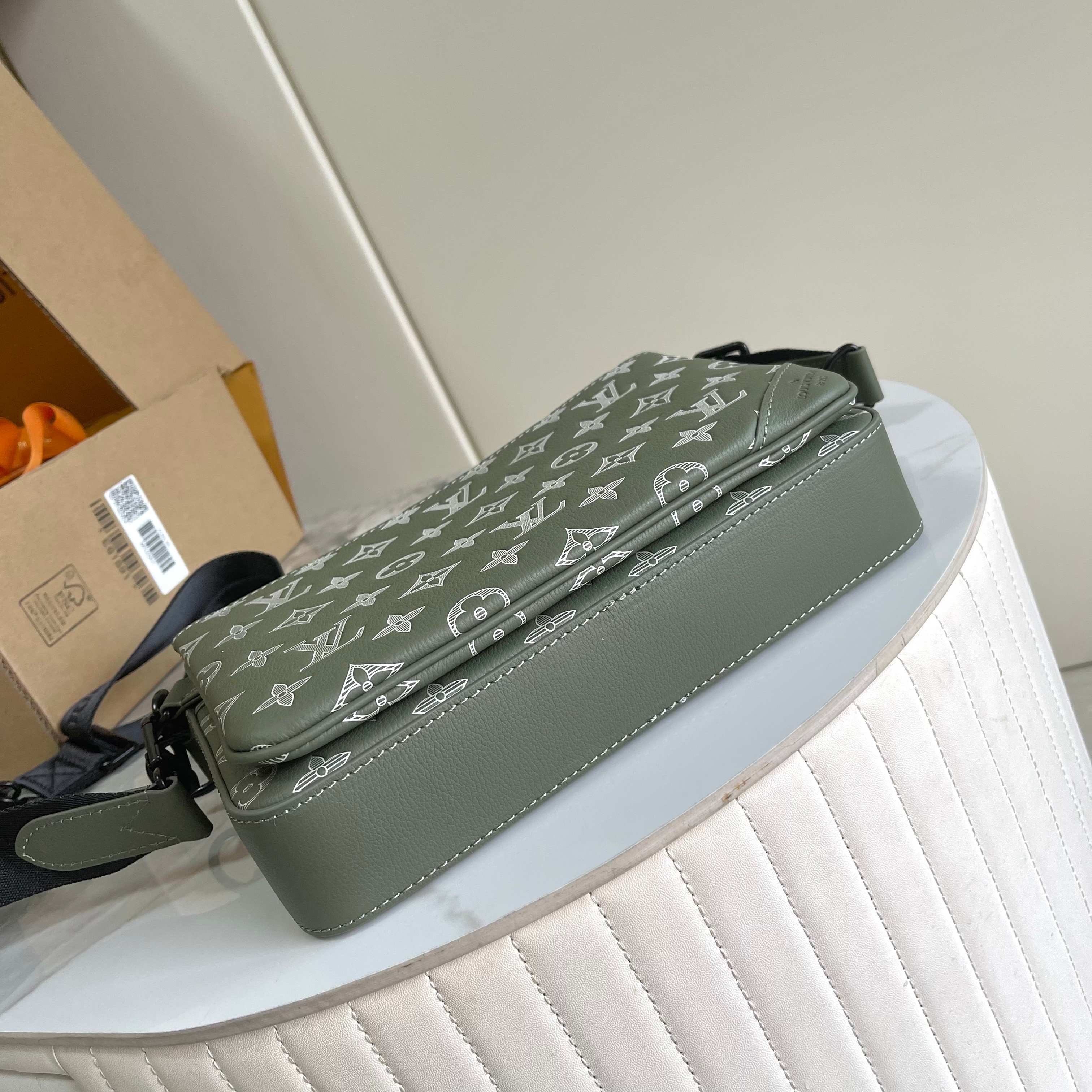 Trio Messenger Bag G65 Olive Green Monogram Shadow M12490