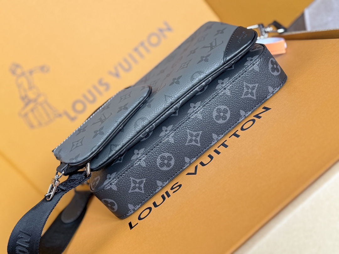 Trio Messenger Bag Monogram Eclipse M69443