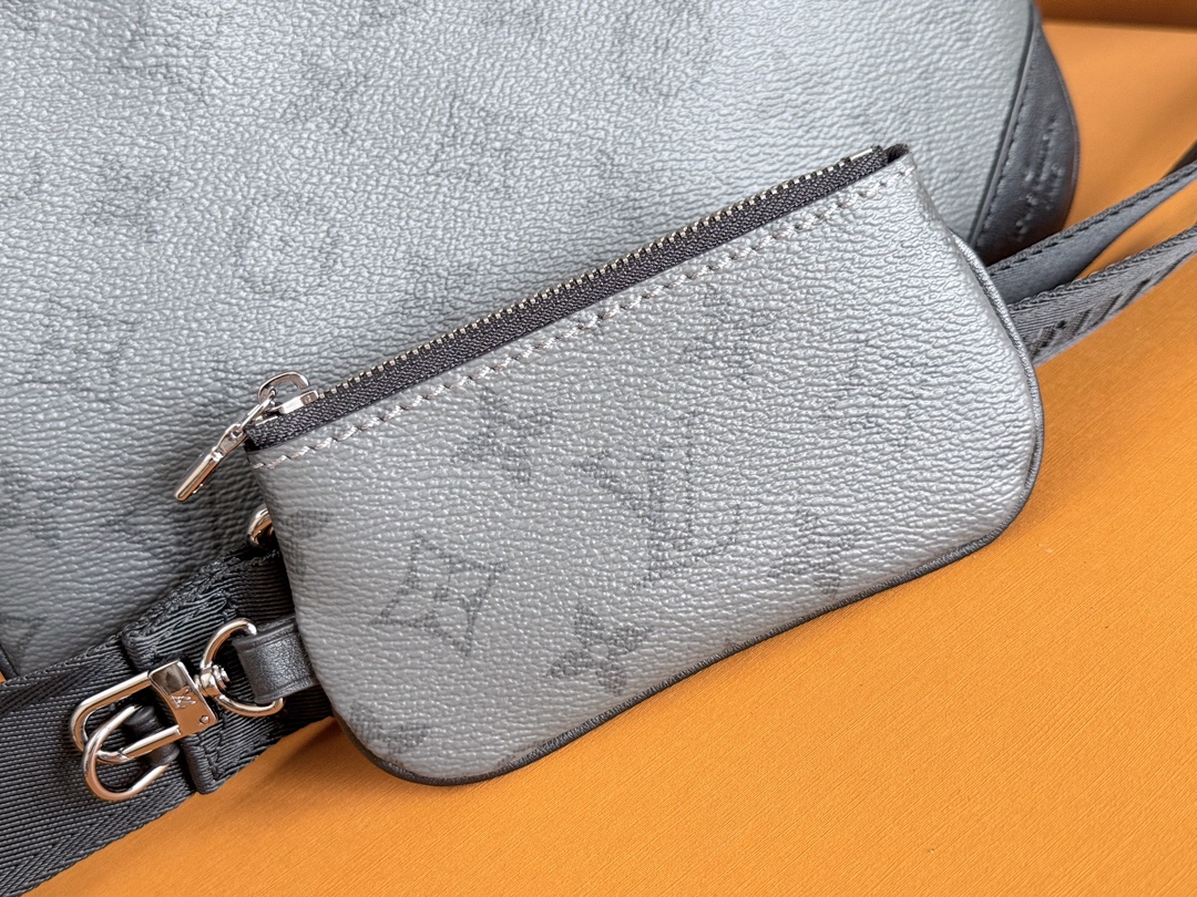 Trio Messenger Bag Monogram Eclipse M69443