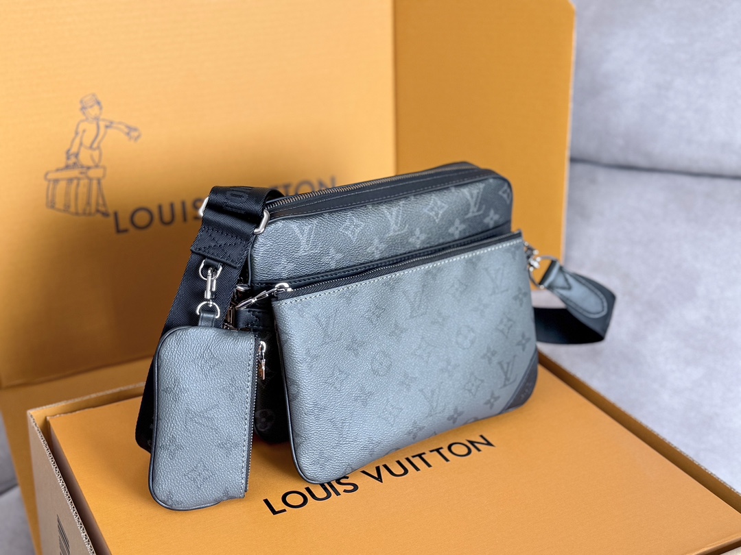 Trio Messenger Bag Monogram Eclipse M69443