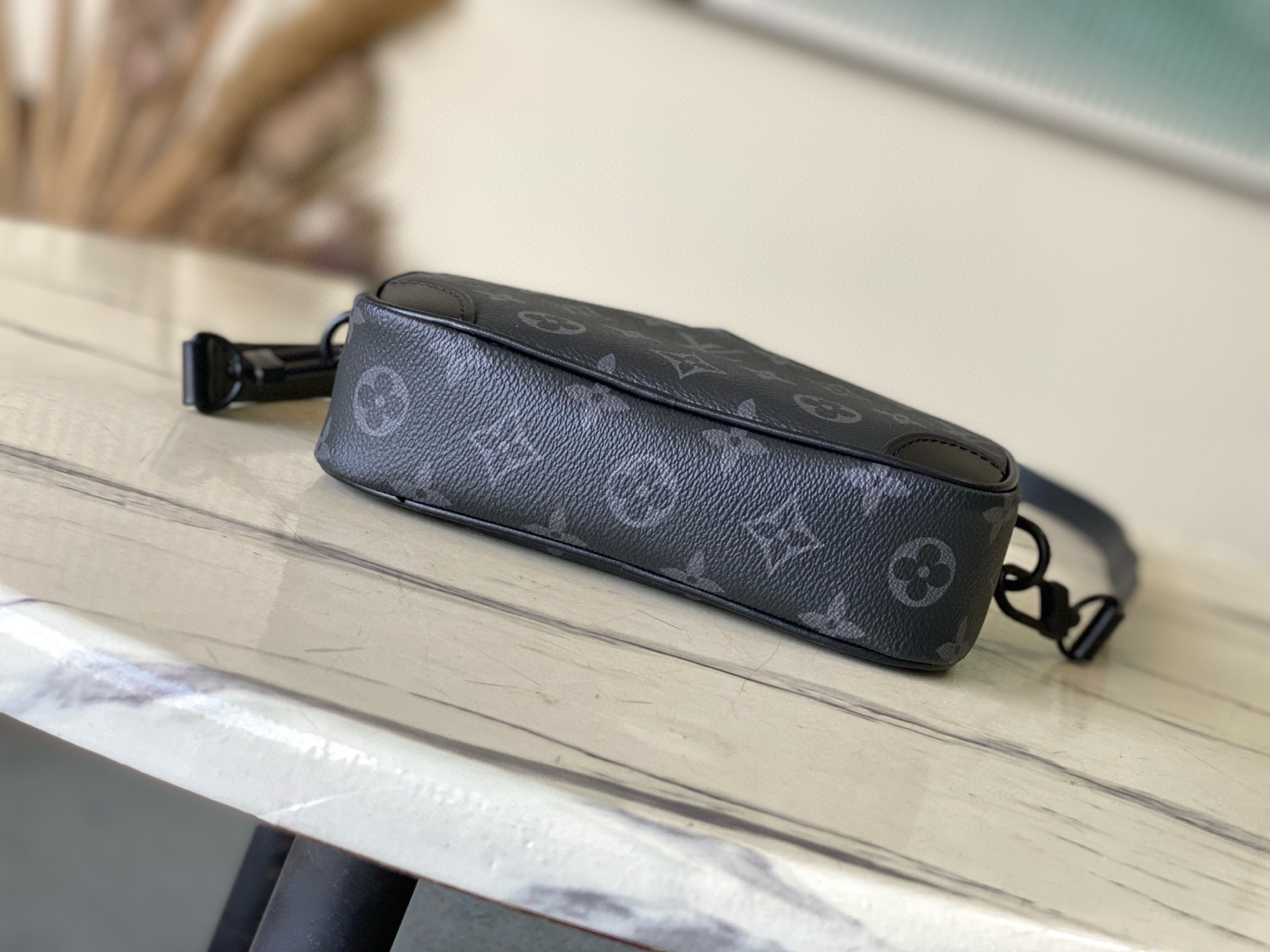 Trocadéro Wearable Wallet Monogram Eclipse Black M14253