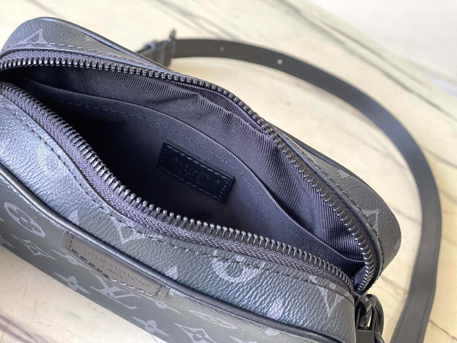 Trocadéro Wearable Wallet Monogram Eclipse Black M14253