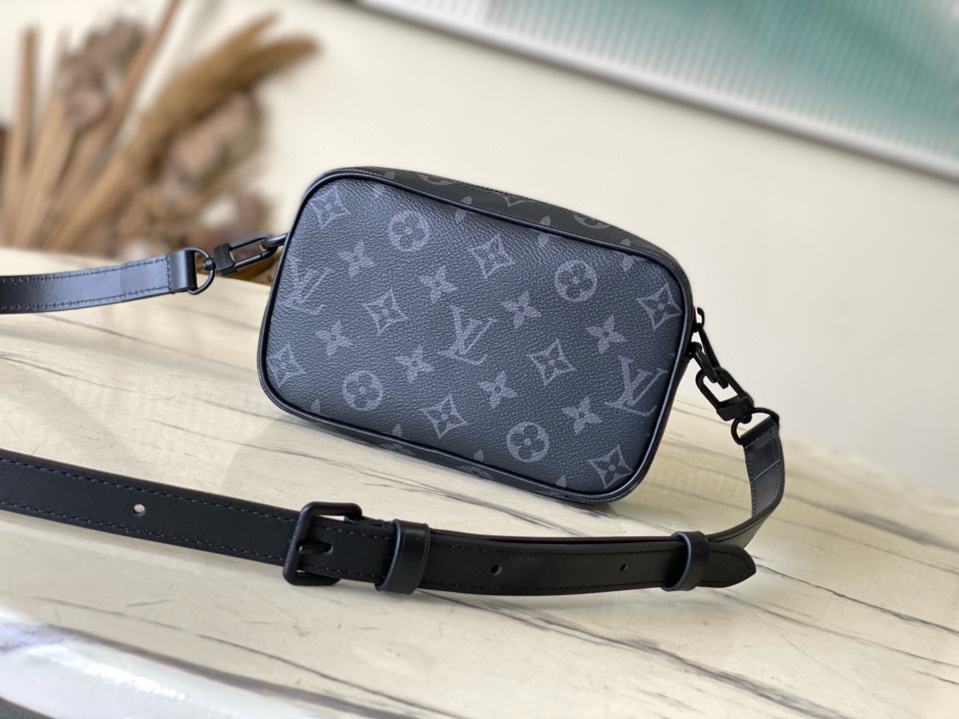 Trocadéro Wearable Wallet Monogram Eclipse Black M14253