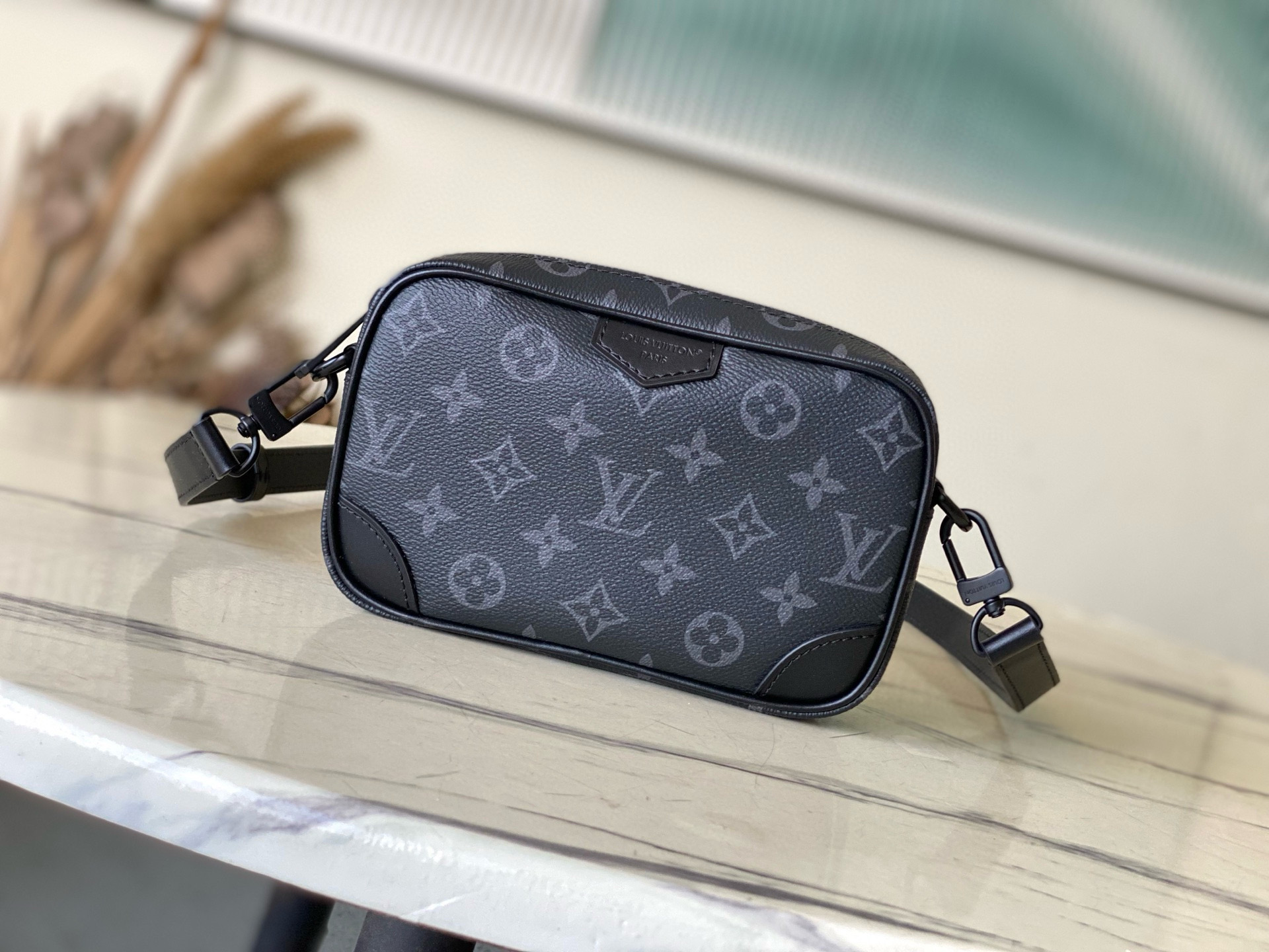 Trocadéro Wearable Wallet Monogram Eclipse Black M14253