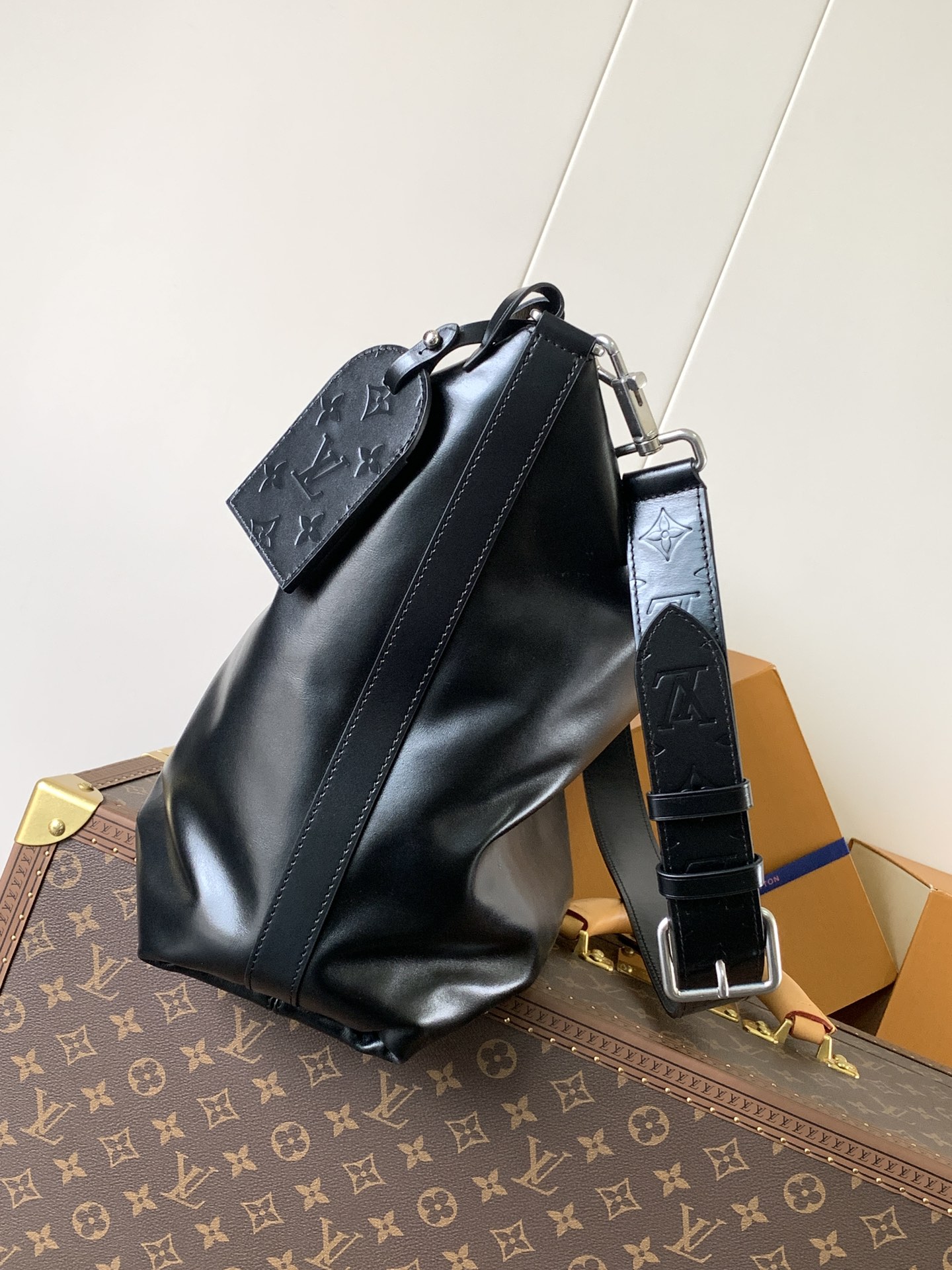 Vagabond Hobo G69 Bag Black Calf Leather M13986