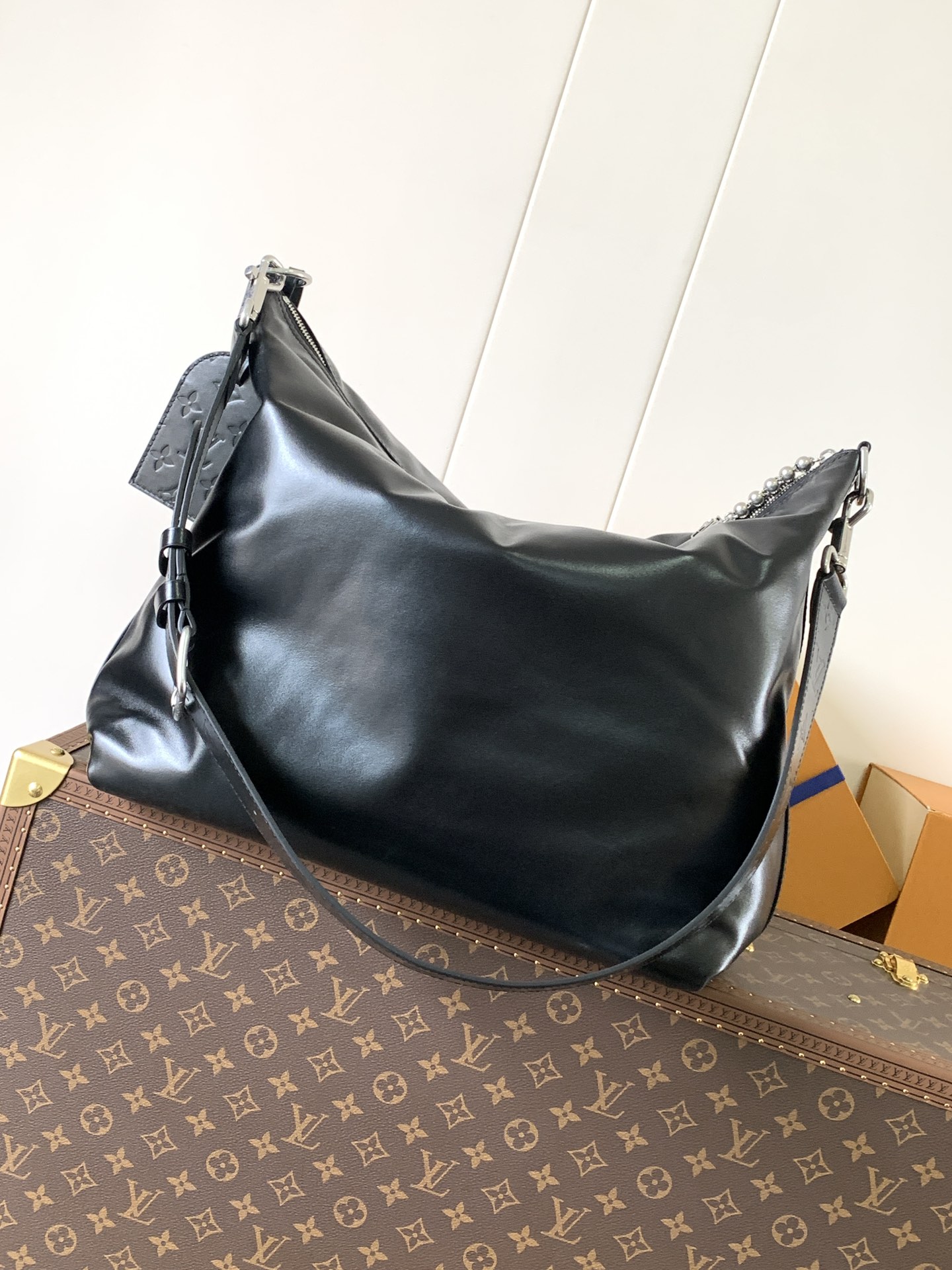 Vagabond Hobo G69 Bag Black Calf Leather M13986