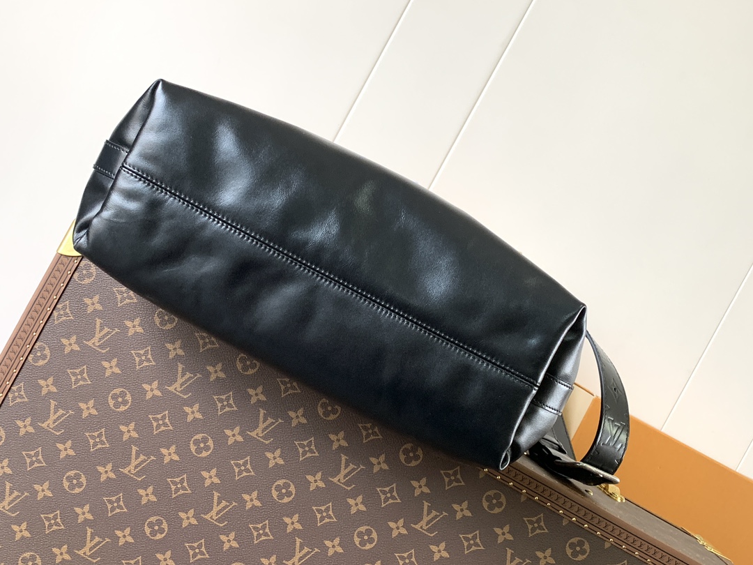 Vagabond Hobo G69 Bag Black Calf Leather M13986