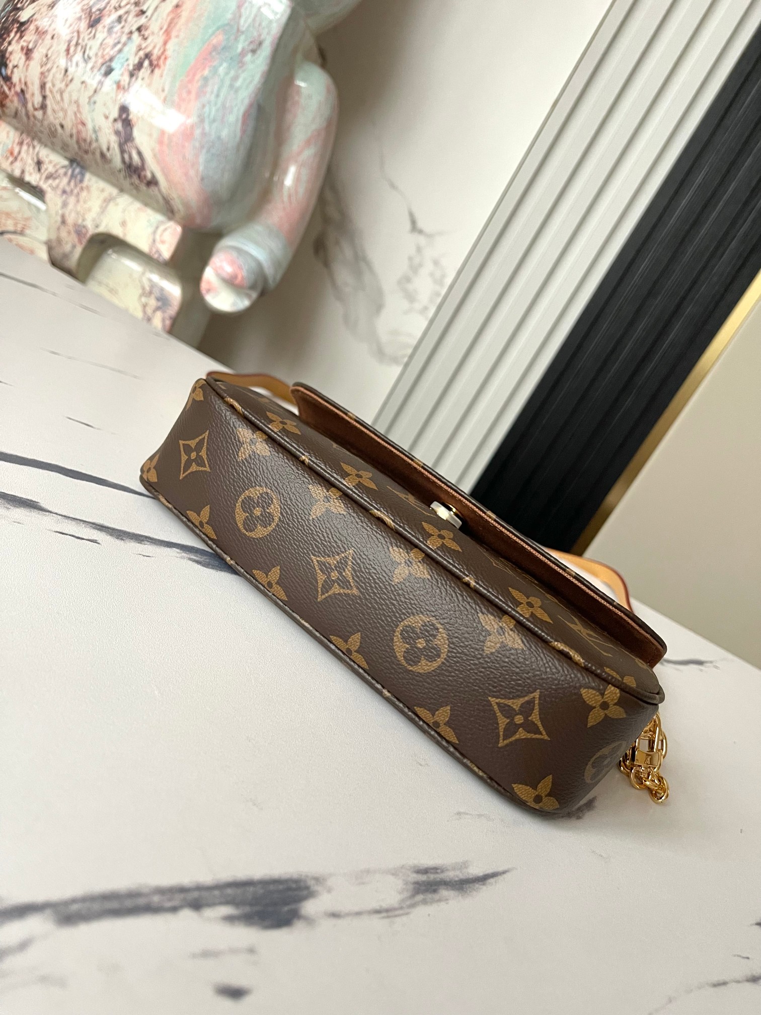 Wallet On Chain Ivy Monogram M81911