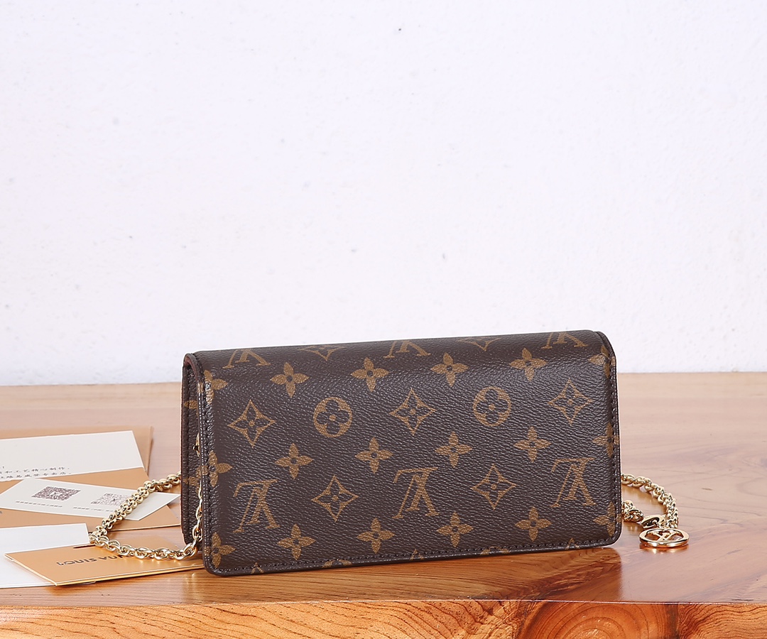 Wallet On Chain Lily Monogram M82509