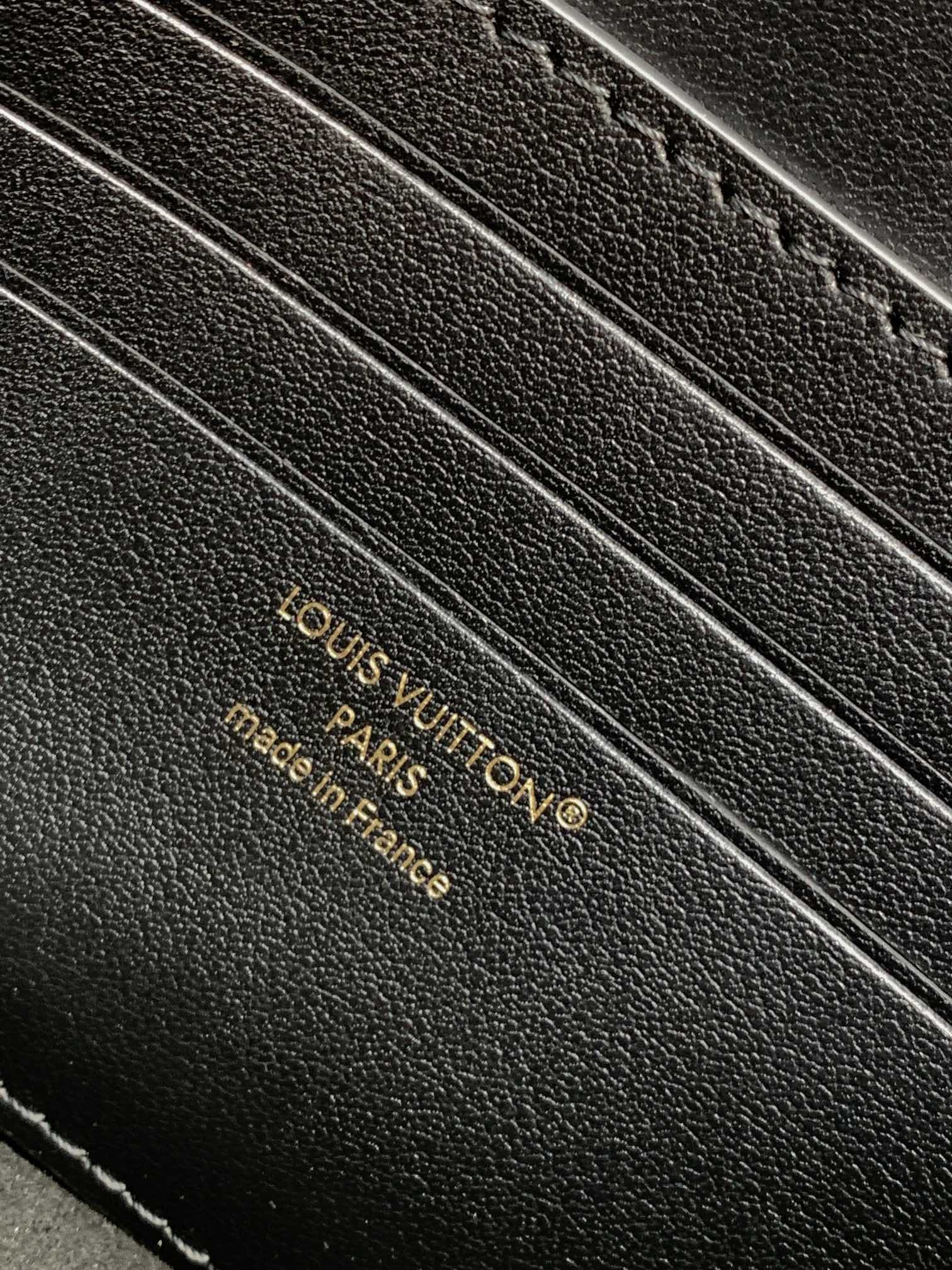 Wallet On Chain Lv Bloom Black Calfskin Leather M14564